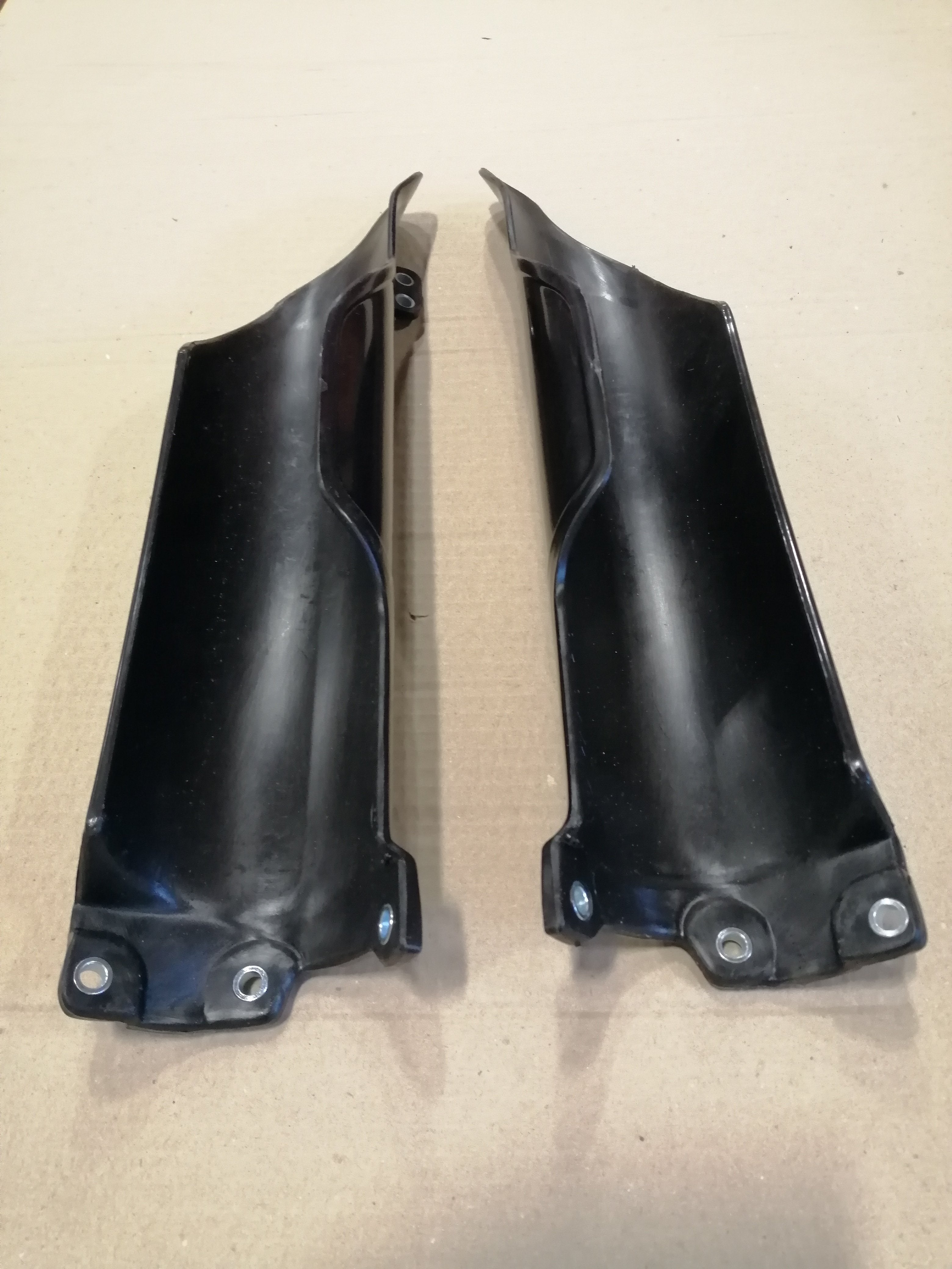 KAWASAKI FORK SLIDER PROTECTORS ( KA0470#001 NOB )