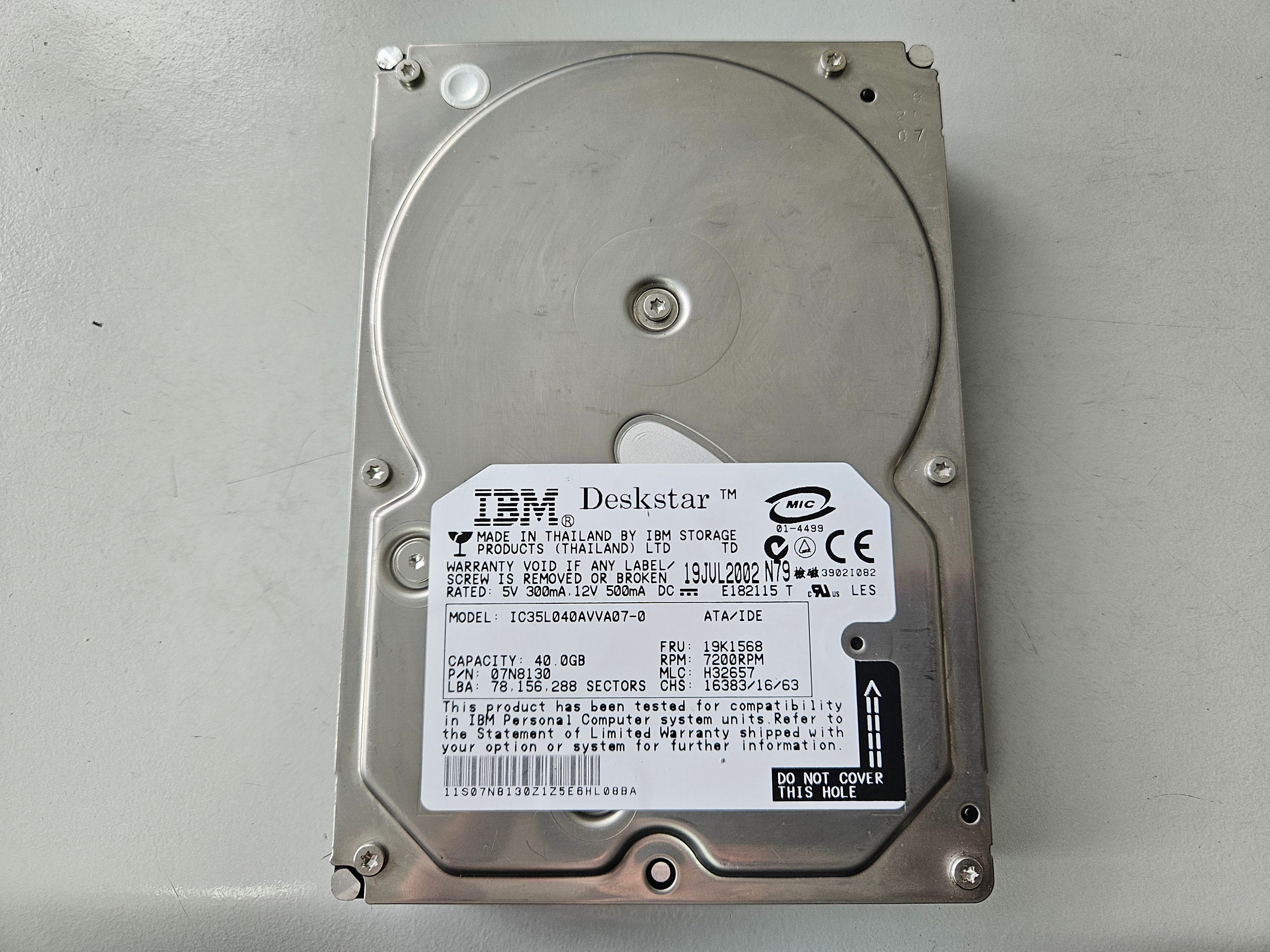 IBM 40GB IDE 7200rpm 3.5in HDD ( 07N8130 IC35L040AVVA07-0 19K1568 ) REF