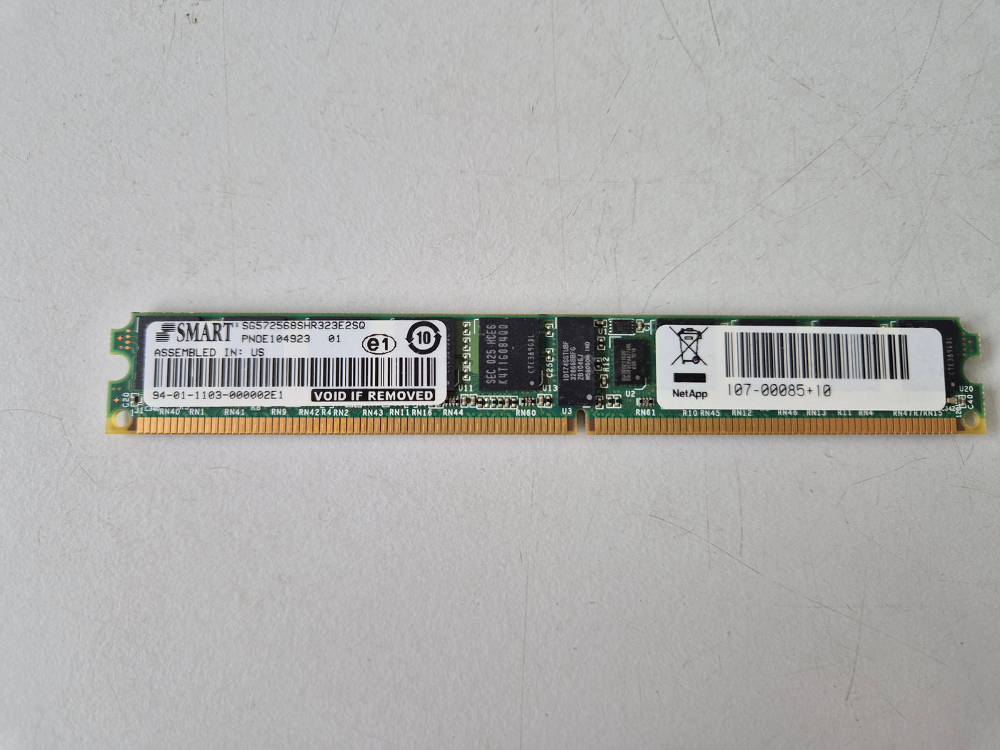 Smart 2GB DDR2 PC-5300 ECC Reg 667MHz Memory ( SG572568SHR323E2SQ 107-00085+10 ) REF