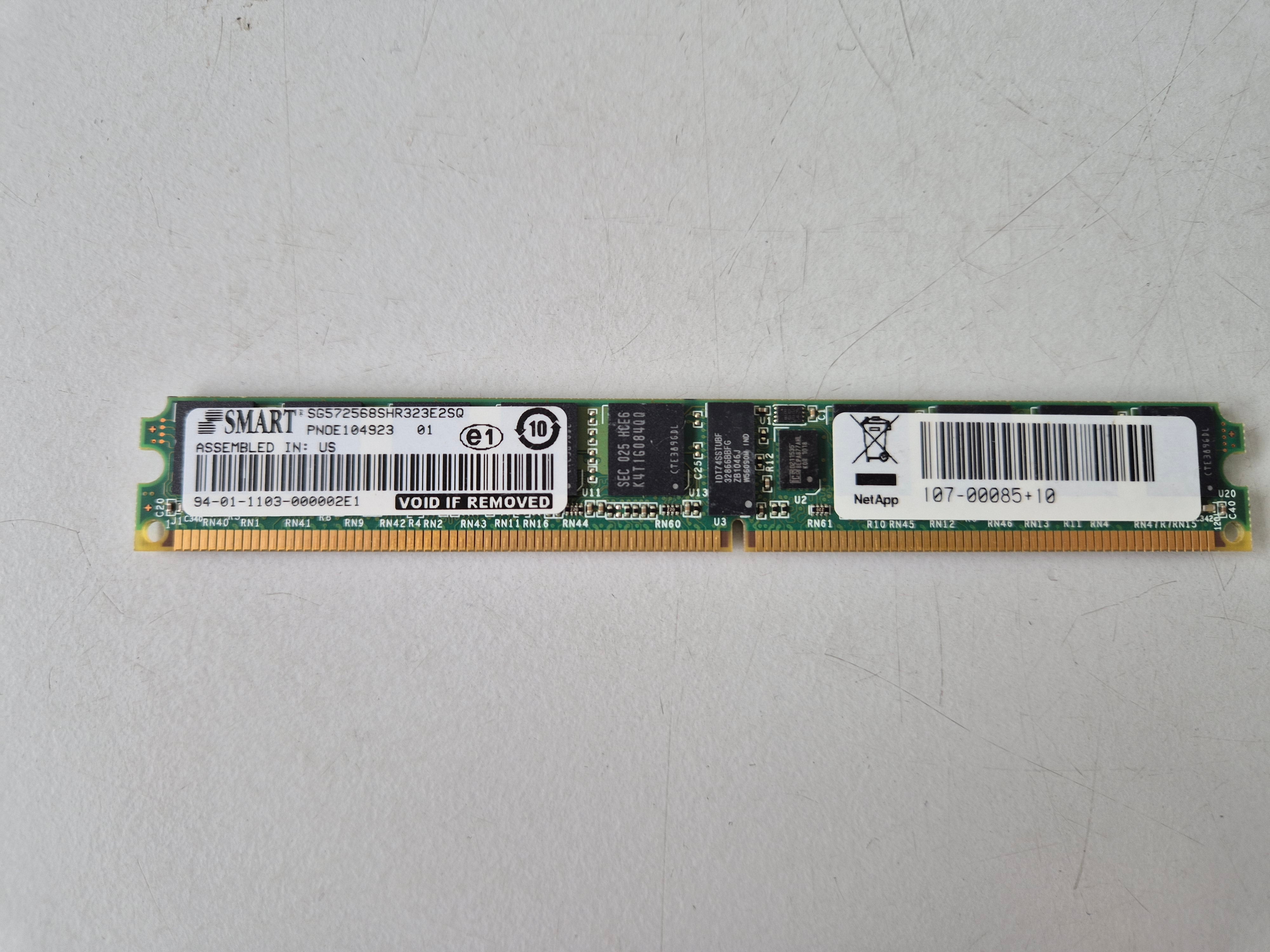 Smart 2GB DDR2 PC-5300 ECC Reg 667MHz Memory ( SG572568SHR323E2SQ 107-00085+10 ) REF