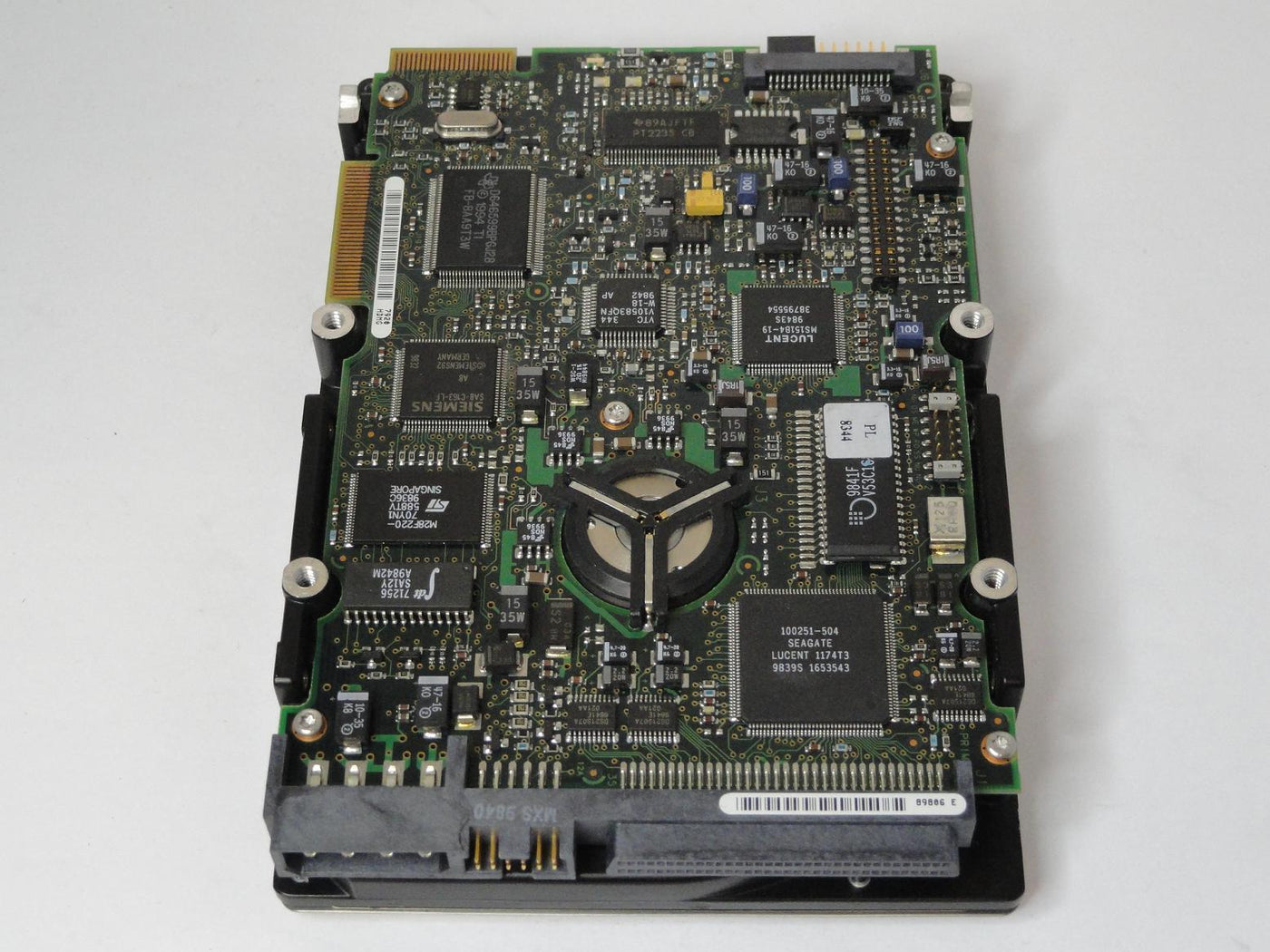 PR00324_9J4002-010_Seagate 4.5GB SCSI 68 Pin 7200rpm 3.5in HDD - Image2