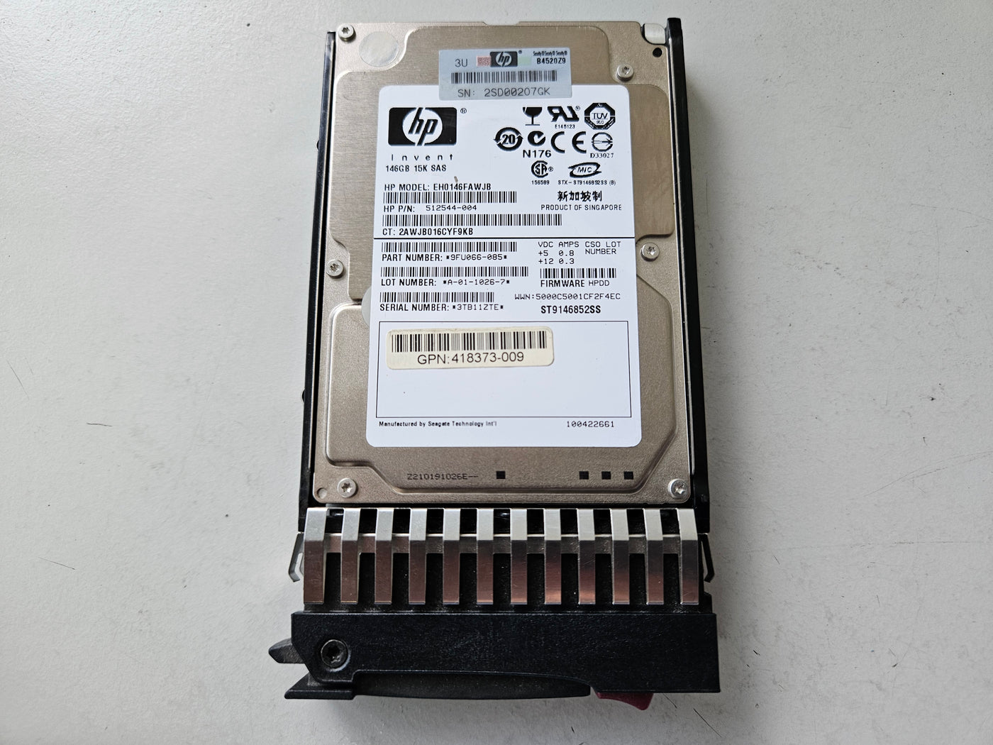 HP Seagate 146GB 15KRPM SAS 2.5in HDD in Caddy ( EH0146FAWJB 512544-004 9FU066-085 ST9146852SS 418373-009 504334-001 ) REF