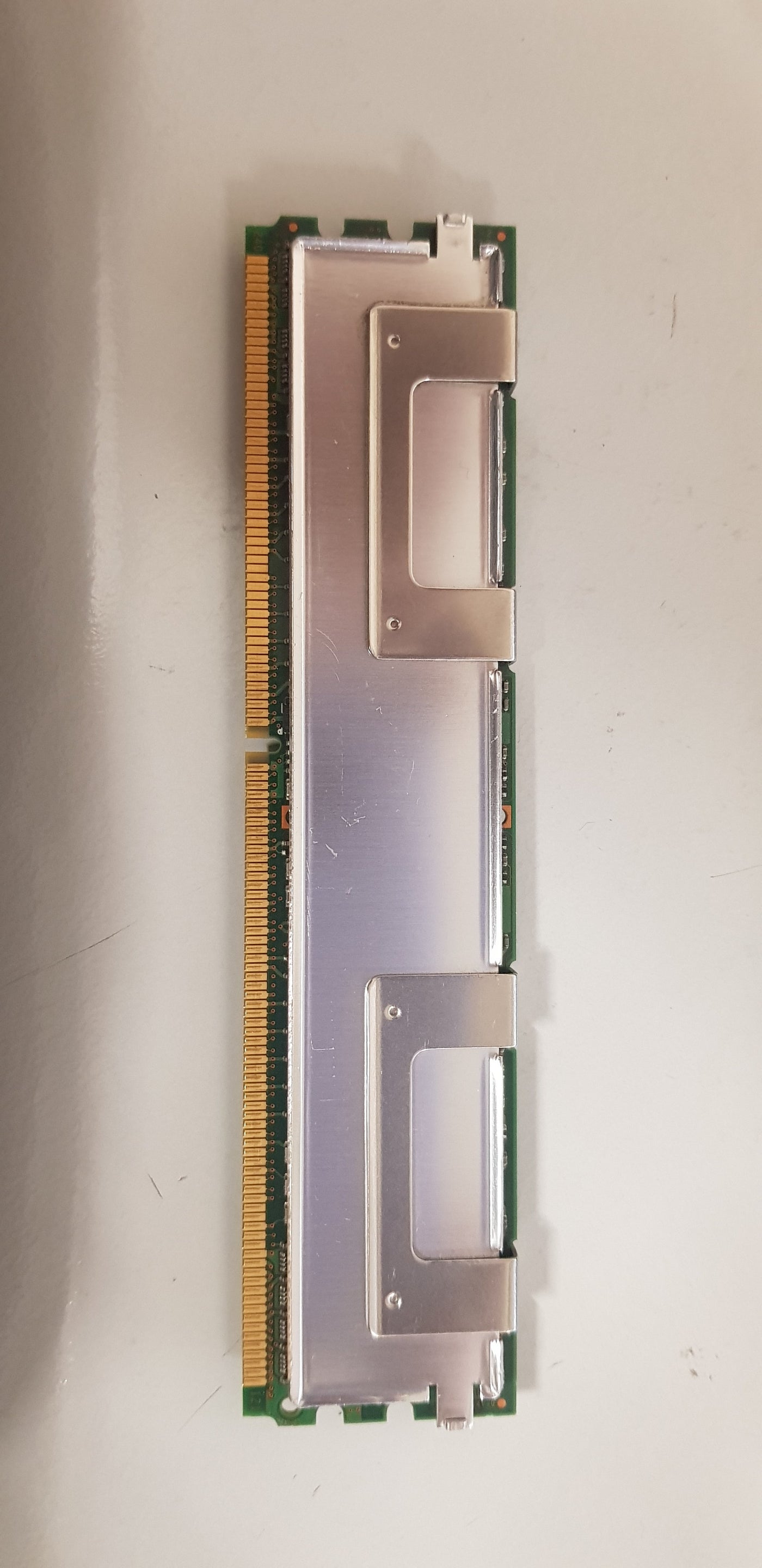 Qimonda 2GB PC2-5300 DDR2-667MHz ECC Fully Buffered CL5 240-Pin DIMM Dual Rank Memory Module( HYS72T256421EFA-3S-C2 )