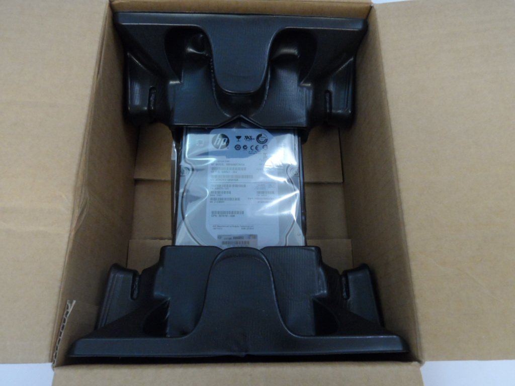 PR25084_9ZM270-035_Seagate HP 4Tb SAS 7200rpm 3.5in HDD with Caddy - Image5