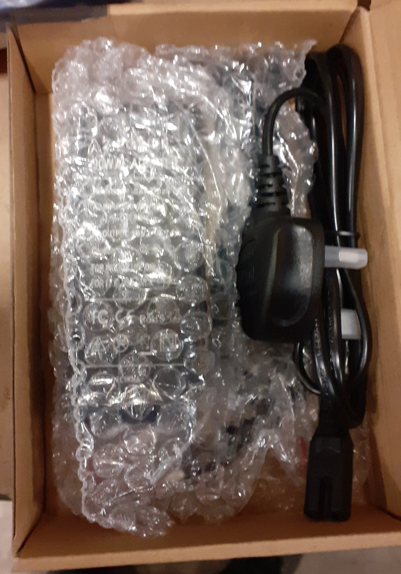 Compaq NC8430/ 2-POWER  AC Adapter 18-20v 90W replaces original part number 463955-001