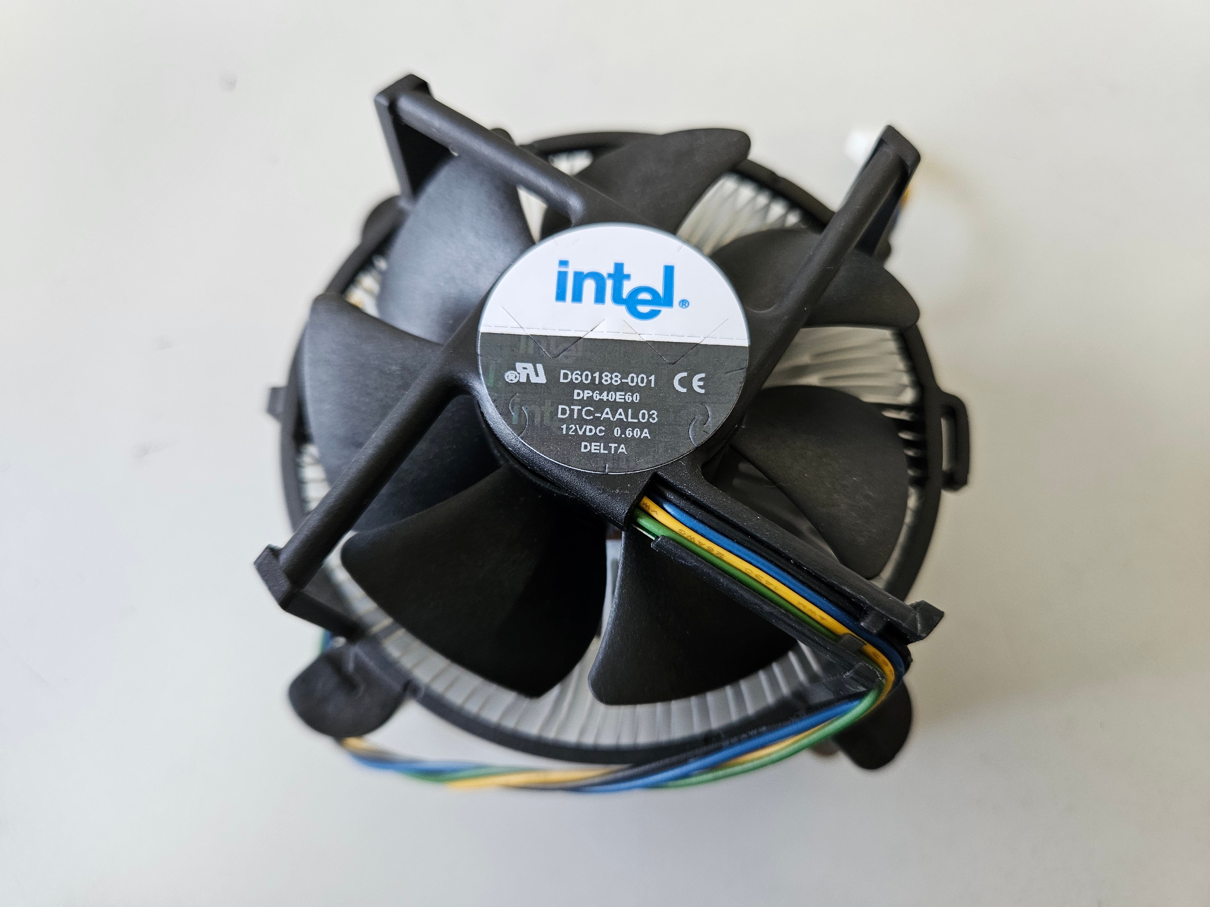 D60188-001 Intel DTC-AAL03 CPU Cooler fan and heatsink USED