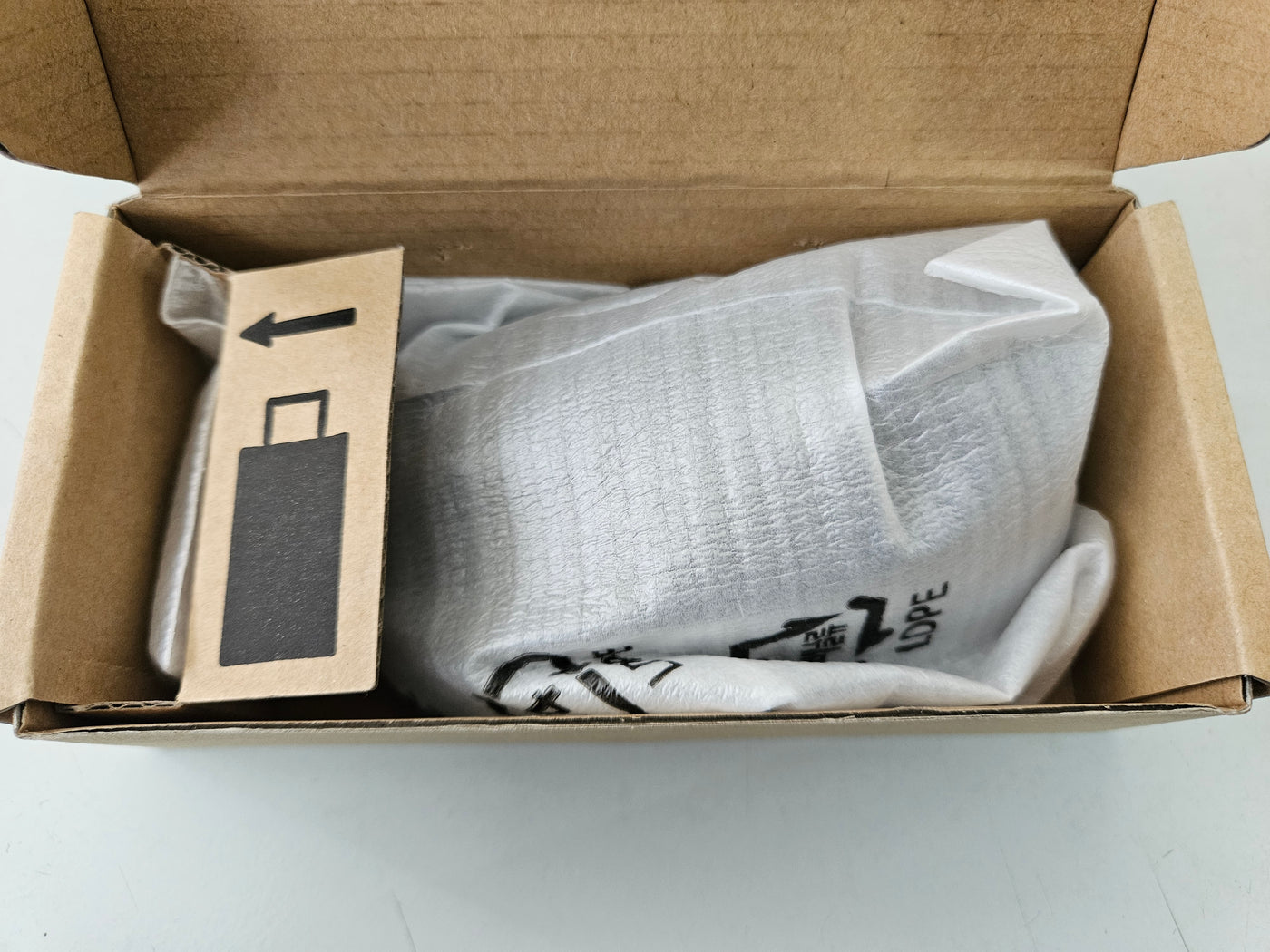 HP Bluetooth Travel Mouse Black Wireless with Receiver ( 672653-001 ) NEW