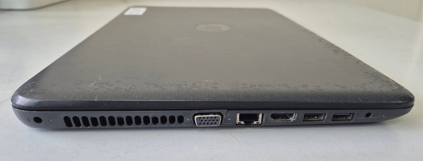 HP 250 G4 15.6" i3 2GHz DVD NO HDD NO OS Damaged Screen ( N1A78EA#ABU ) SPR