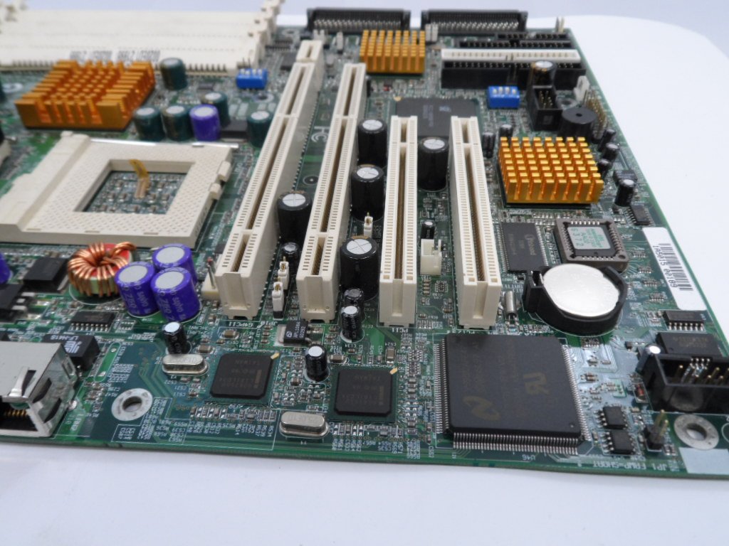 PR18855_GA-6EXDR_Gigabyte GA-6EXDR Motherboard ATX Socket 370 - Image4
