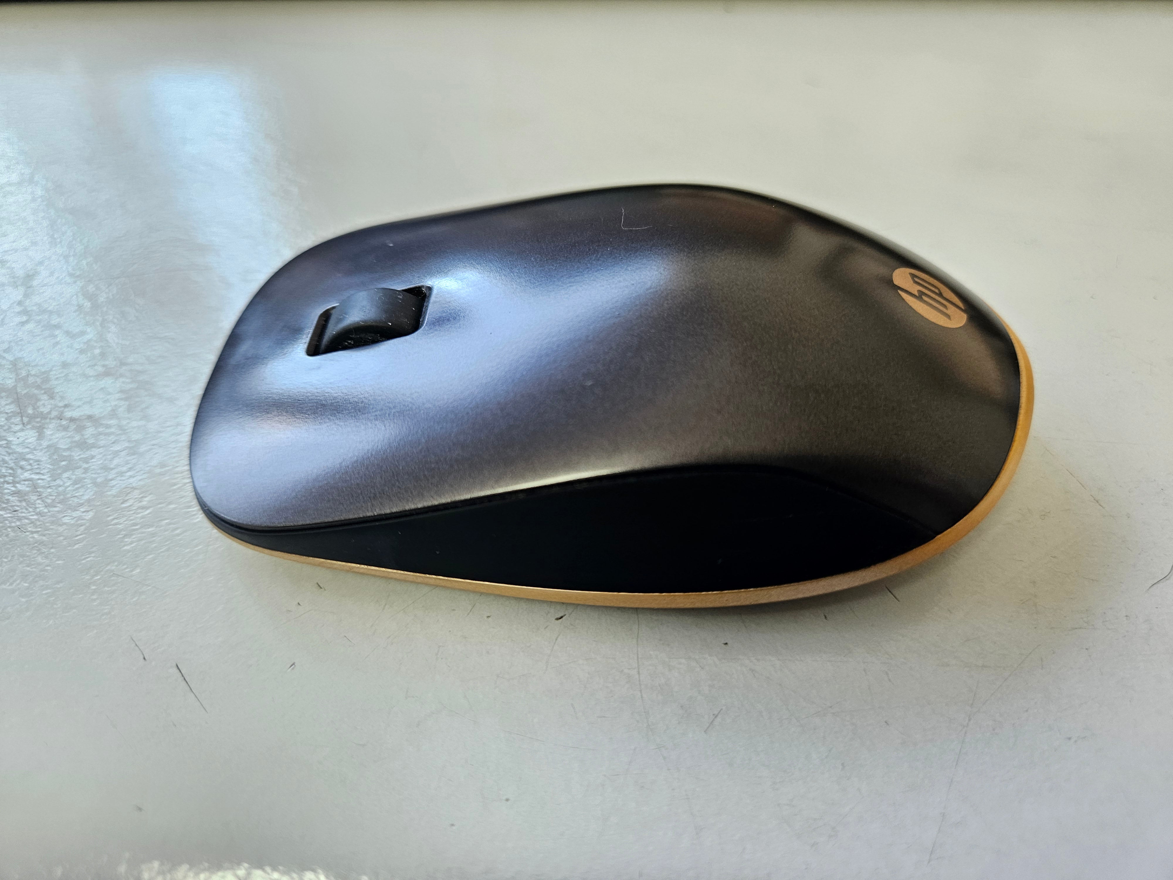 HP Z5000 Dark Ash SIlver Bluetooth Wireless Mouse ( M0BTGZ0 W2Q00AA ) USED