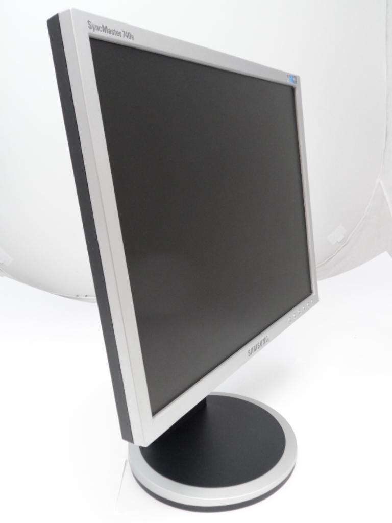 PR16266_GH17PS_Samsung Syncmaster 740B 17\'\' LCD Monitor - Image3