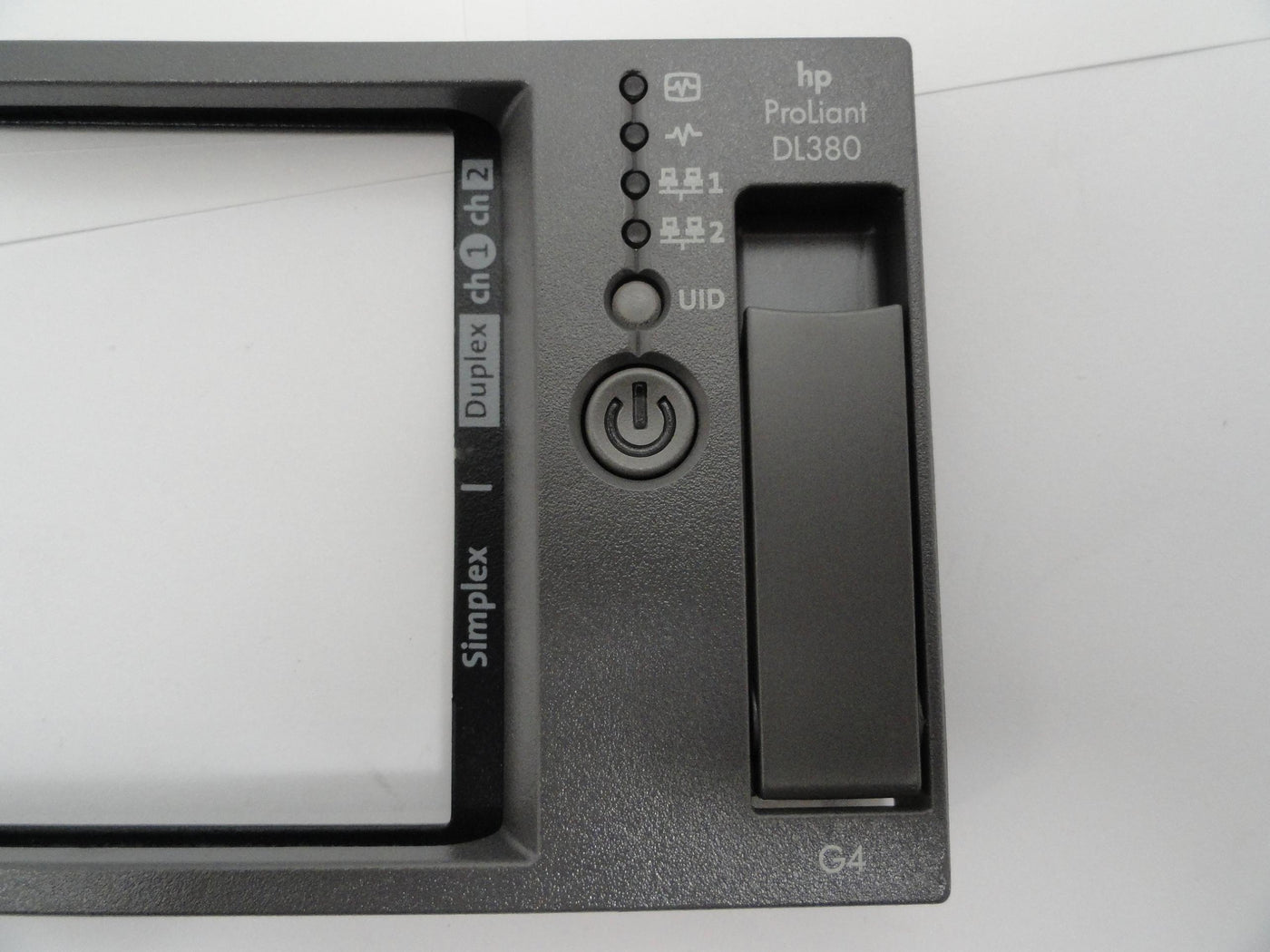 PR19494_344467-001_HP Proliant DL380 G4 Front Panel Bezel - Image2
