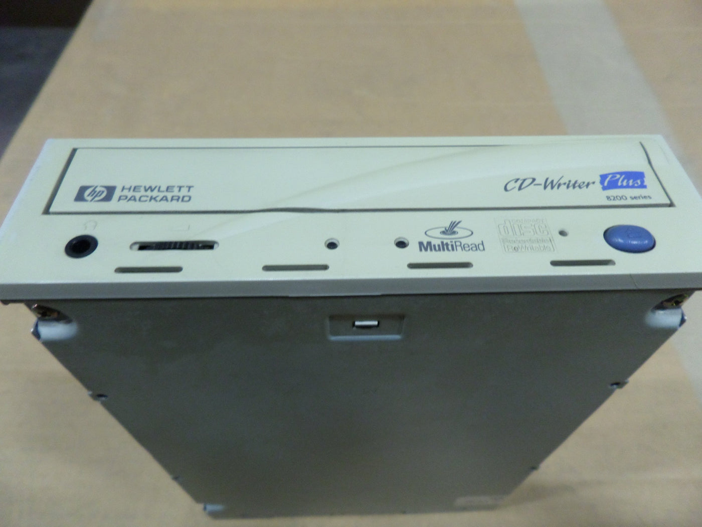 HP C4415 56000 CD-WRITER 8200 SERIES 4X/4X/24X IDE ( C4415 56000  HP )