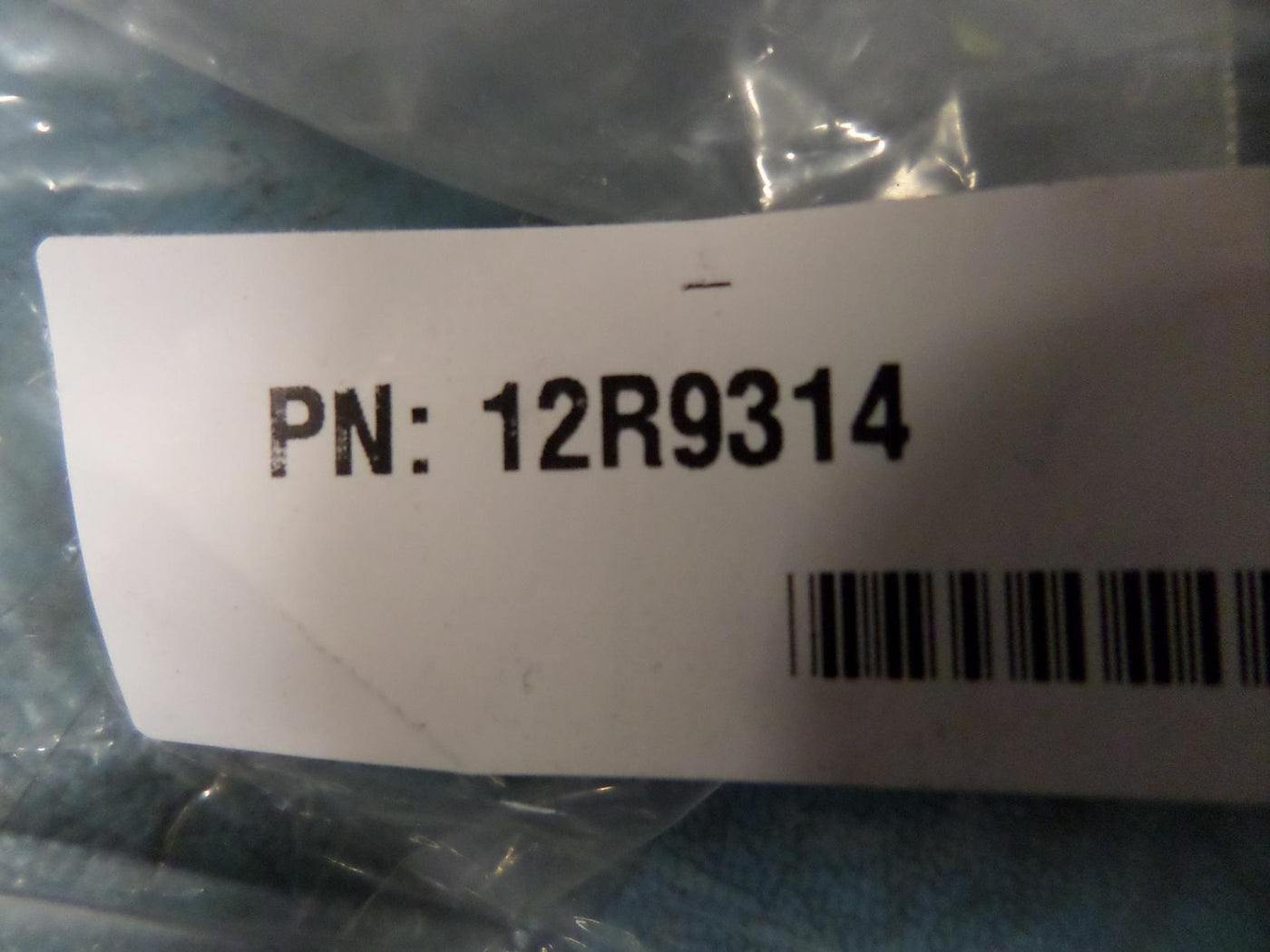 PR25103_12R9314_IBM LC Fibre Optic Wrap Plug - Image3