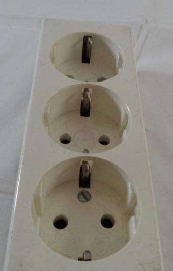 PR00520_UK/EURO ADAPTER_UK/European Mains Adaptor Plug - Image3