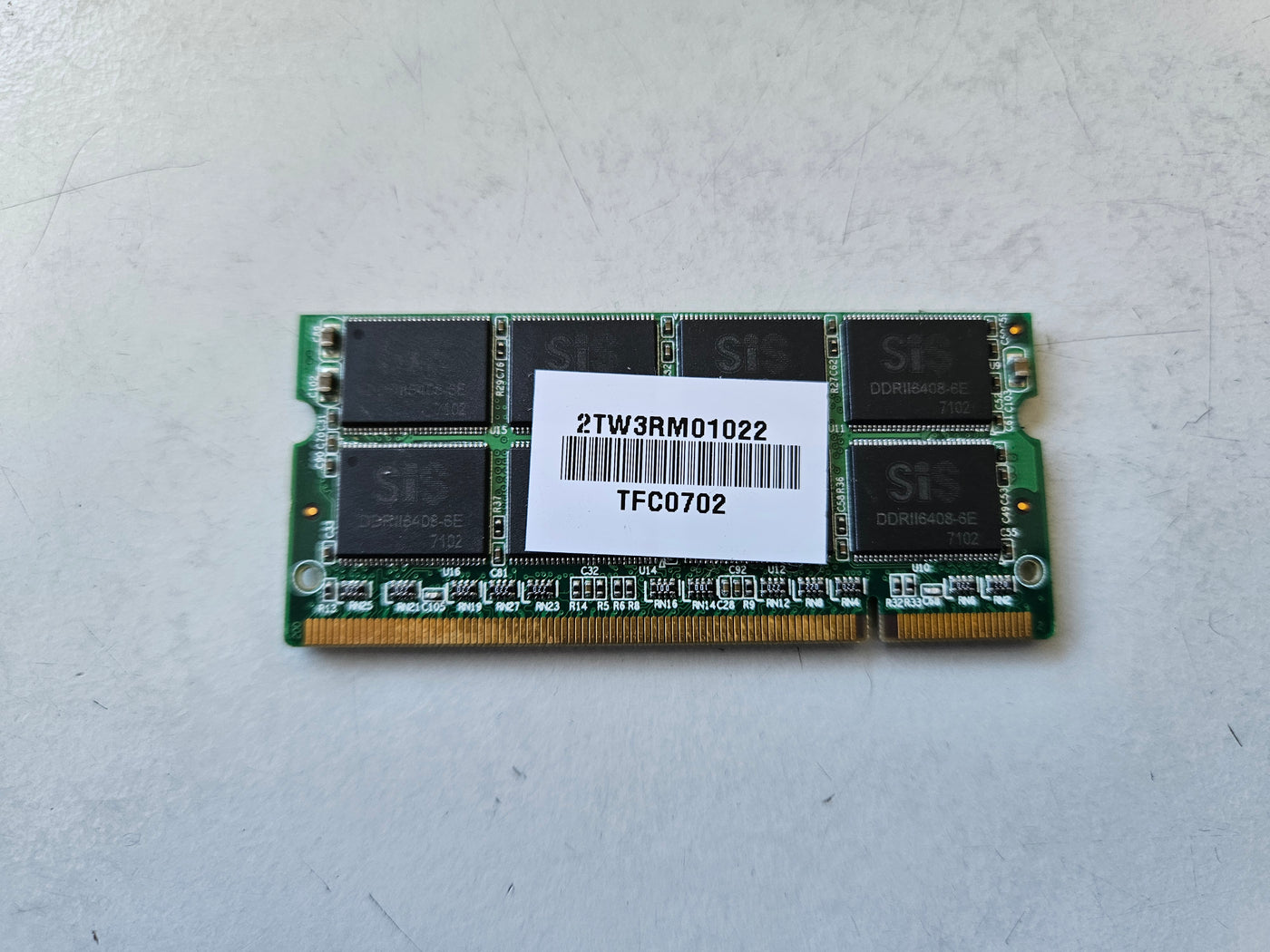 SiS 1GB 667MHz PC2-5300 DDRII RAM SODIMM ( SSY264M8-C6E ) REF