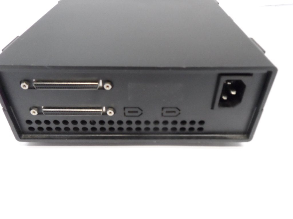 PR16137_0020-03344-01_Avid MediaDrive Ultra 320/LVD 6th Generation 10K - Image3