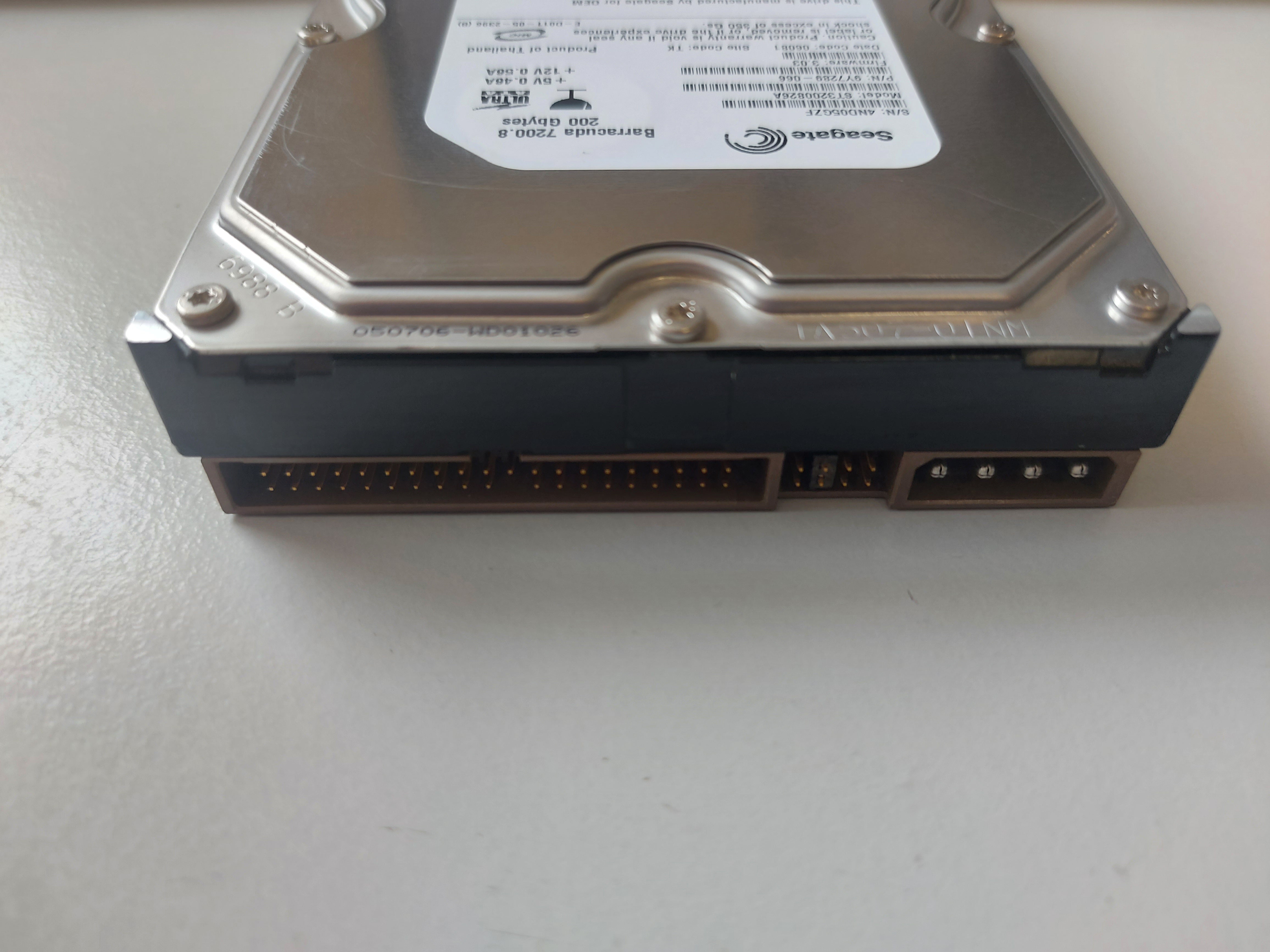 Seagate 200GB 7200rpm 3.5in IDE HDD ( ST3200826A 9Y7289-066 ) USED