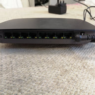 Linksys SE2800 8-Port Gigabit Ethernet Switch 12 V ( SE2800 USED WITH PSU )