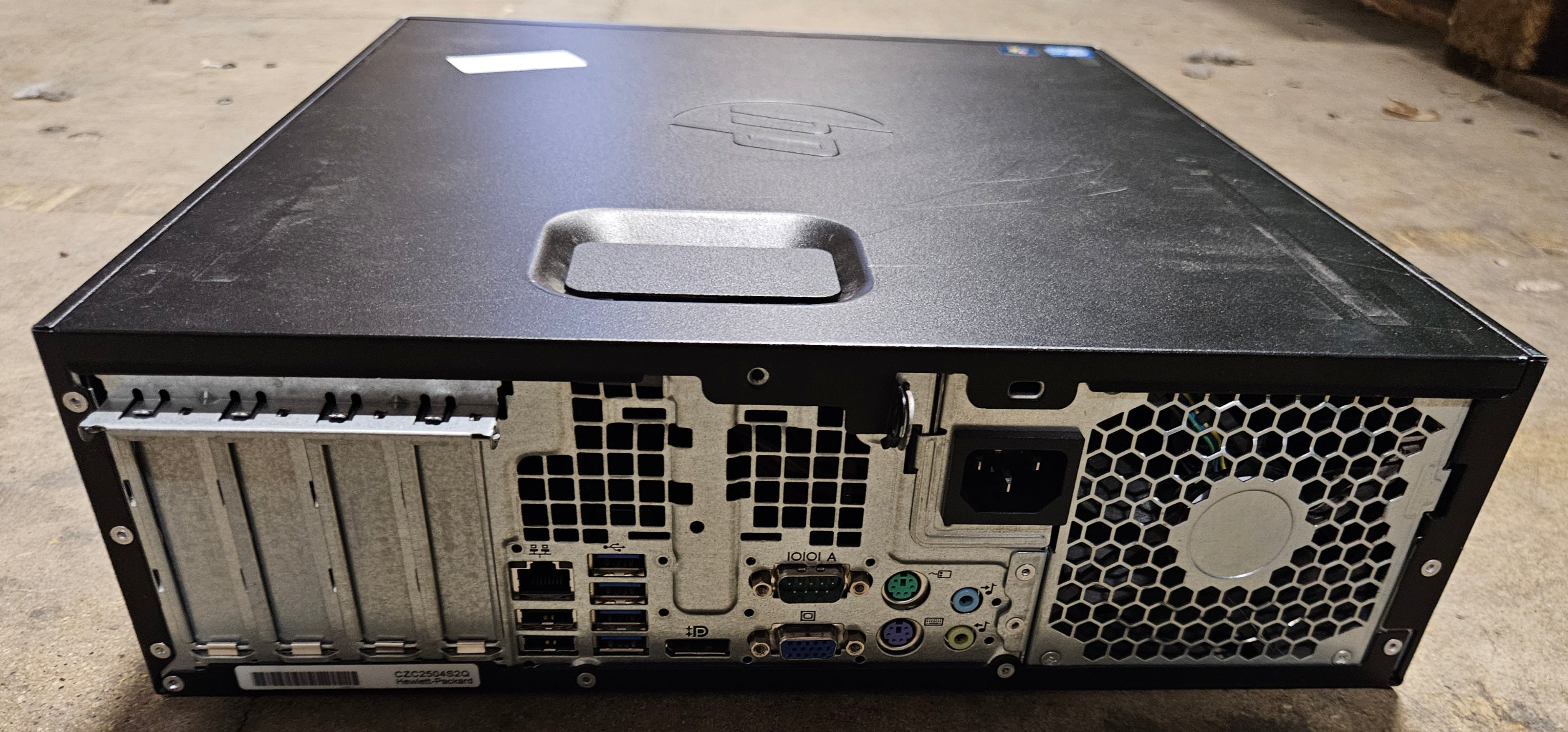 HP Compaq Elite 8300 SFF DVD 4GB RAM i5-3470 3.20GHz NO HDD NO OS PC ( QV996AV ) USED