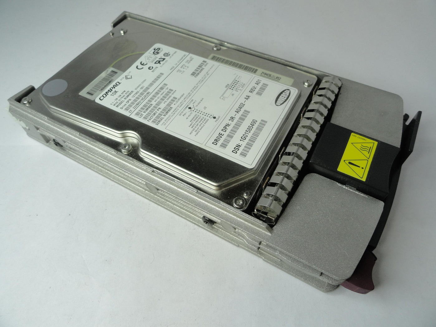 PR20484_9L9006-040_Seagate Compaq 9.1GB SCSI 80 Pin 10Krpm 3.5in HDD - Image3