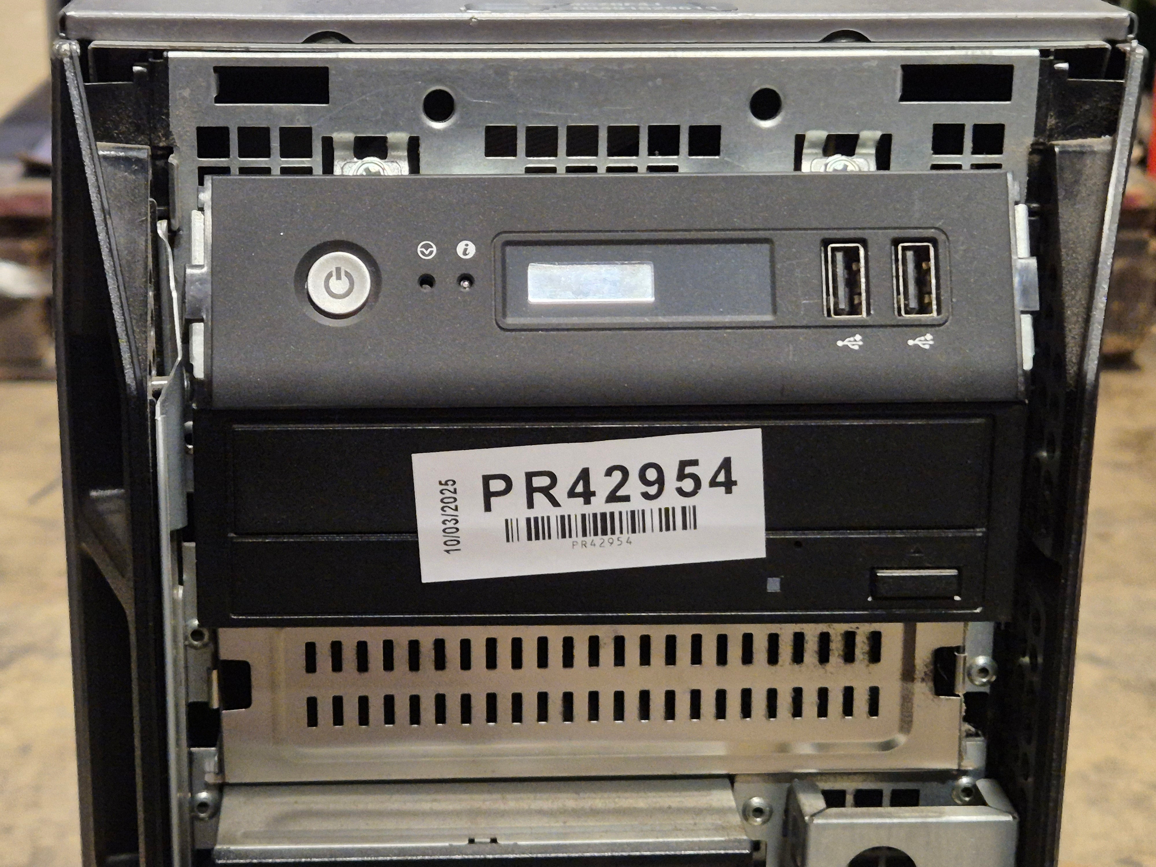 Dell PowerEdge T300 2GB RAM Xeon X3323 2.5GHz NO HDD NO OS WinSVR 2008 COA ( MMU ) USED missing front plastics 