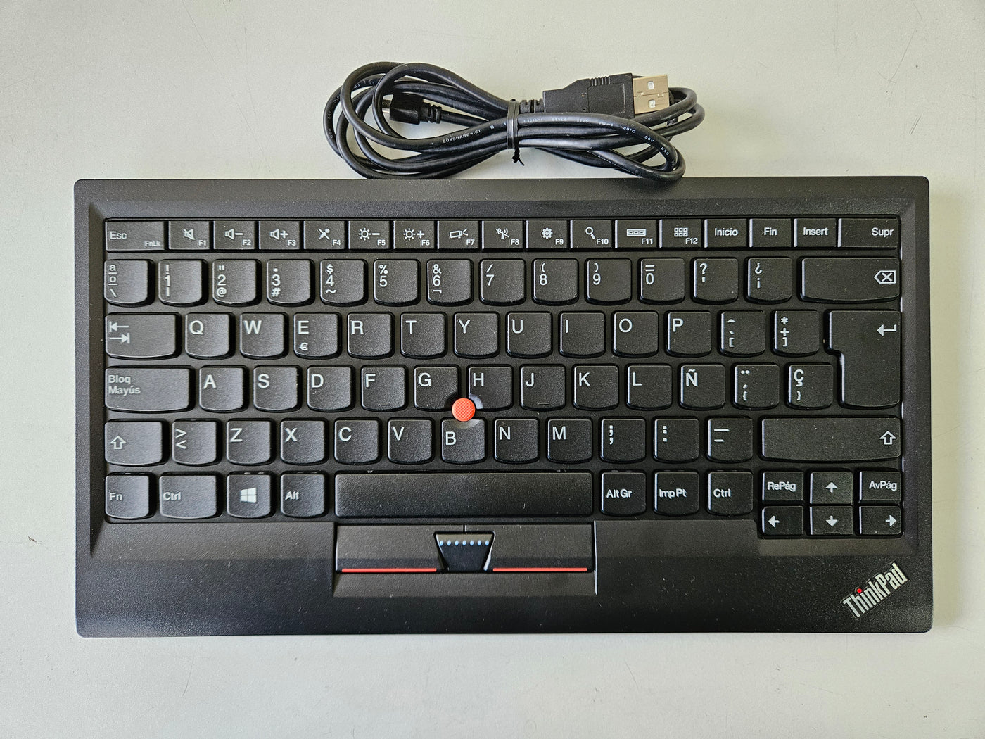 Lenovo KT-1255 ThinkPad Compact Bluetooth Keyboard w/ trackpoint - Spanish ( 03X7715 ) REF