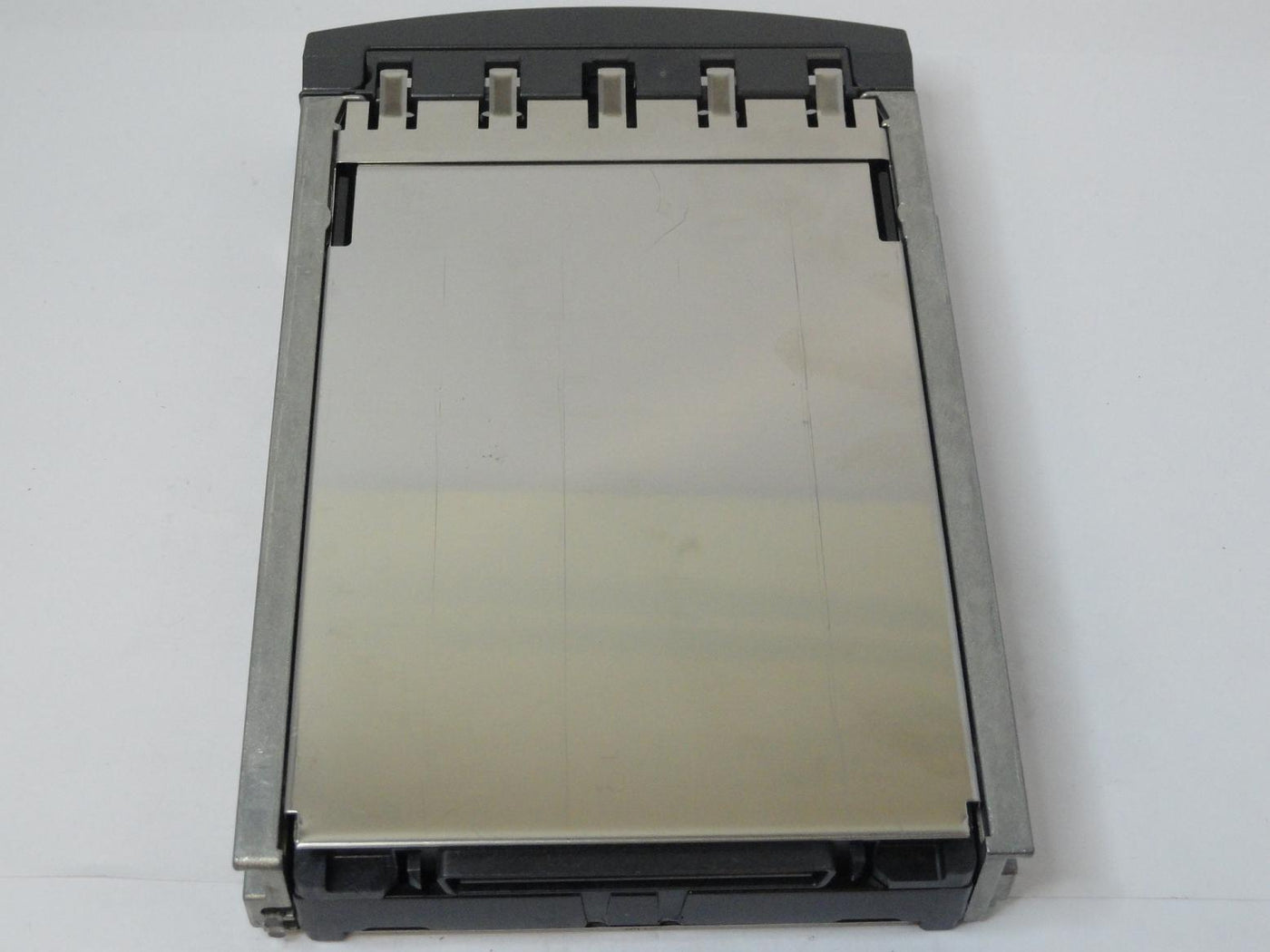PR11950_9Z3006-040_Fujitsu Seagate 73Gb SCSI 80 Pin 15Krpm 3.5in HDD - Image3