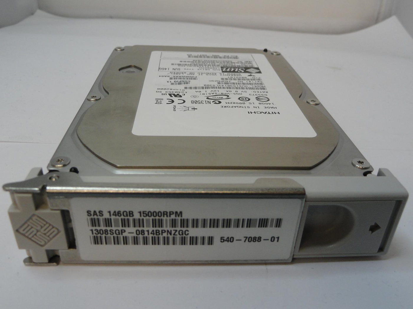 PR12675_0B22187_Sun Hitachi 146GB SAS 15Krpm 3.5in HDD with Caddy - Image2