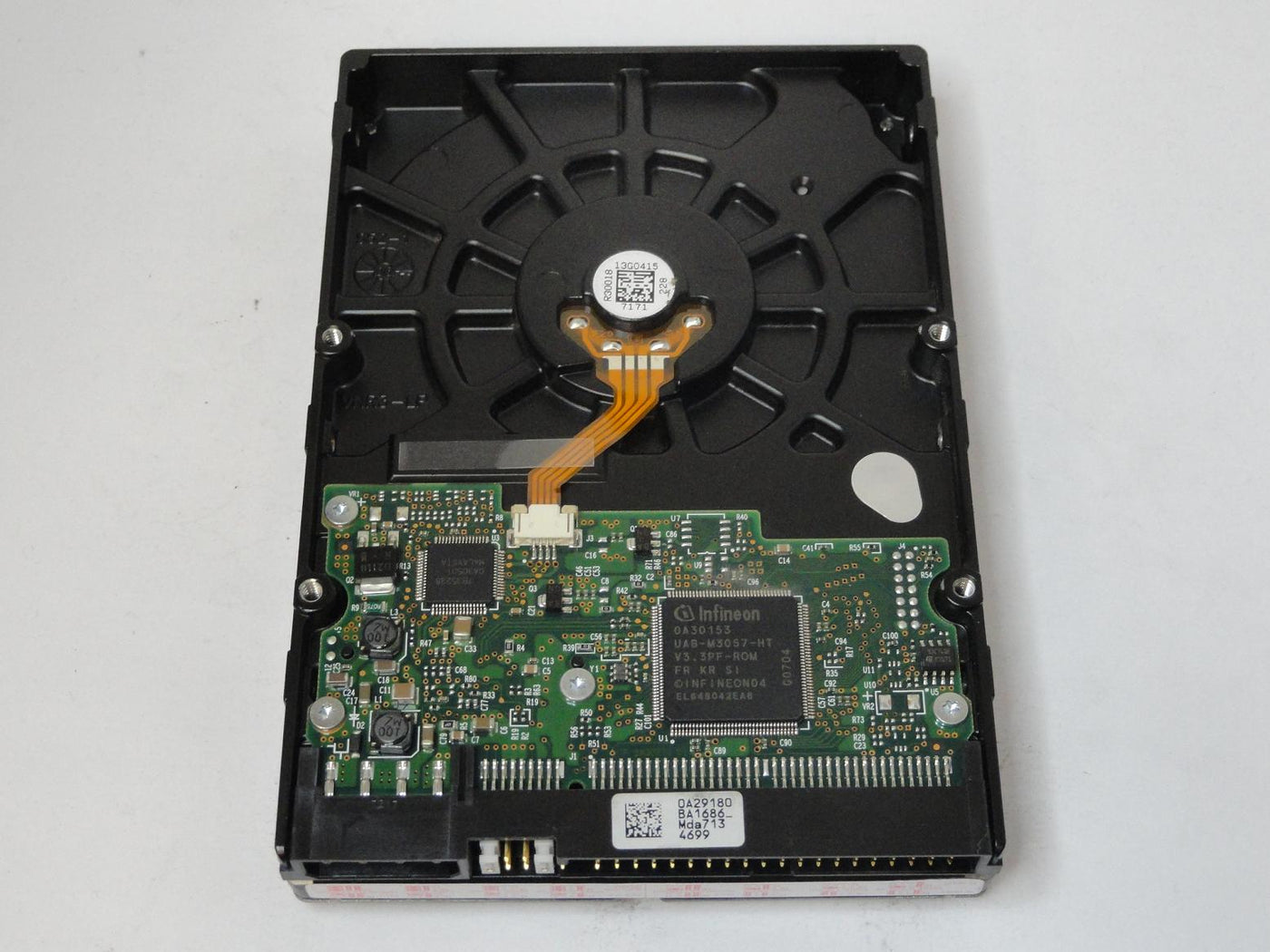 PR18920_0A33142_Hitachi 80GB IDE 7200rpm 3.5in HDD - Image2