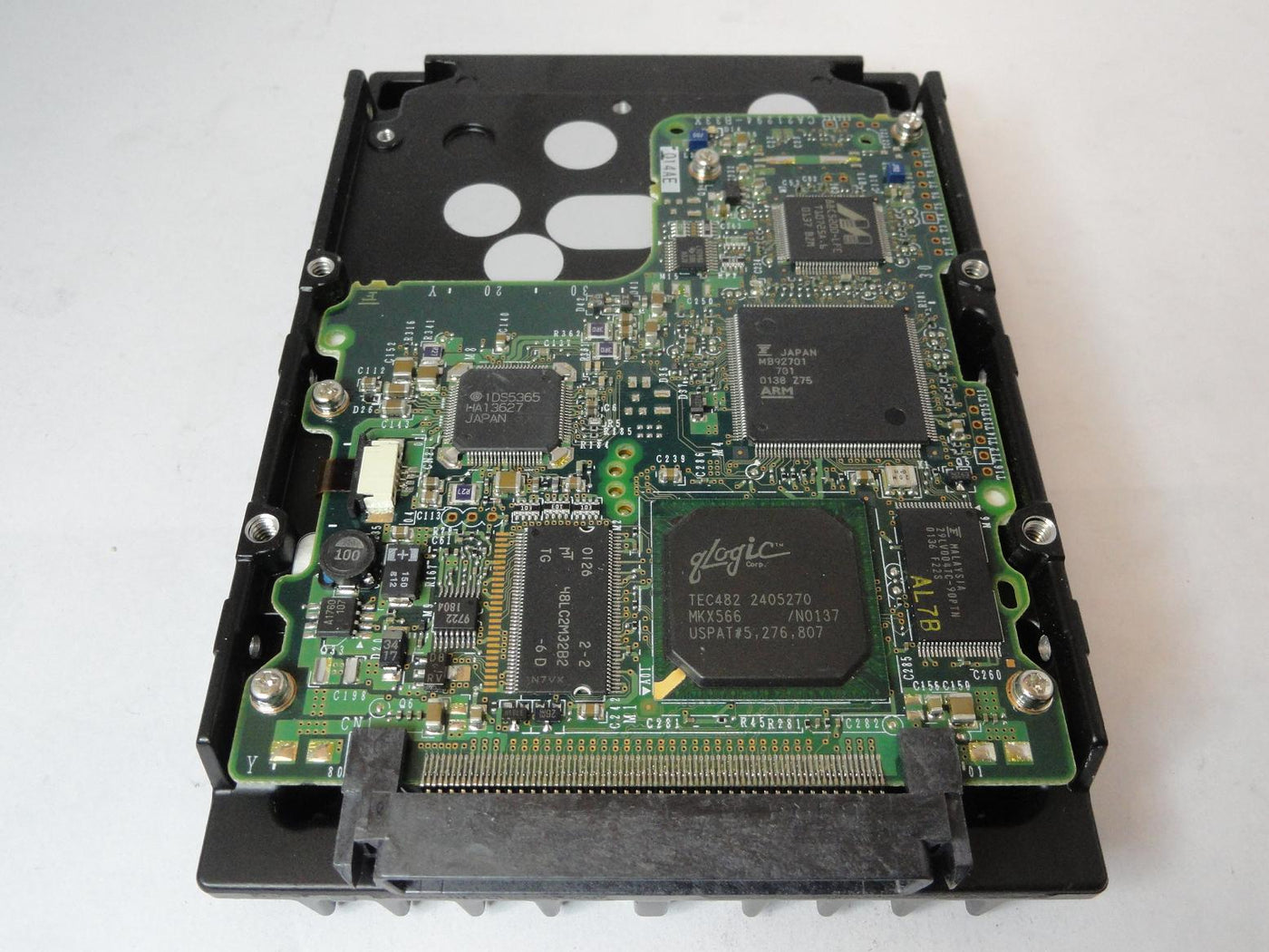 PR23176_CA05904-B14000FA_Fujitsu 18Gb SCSI 80 Pin 10Krpm 3.5in HDD - Image2