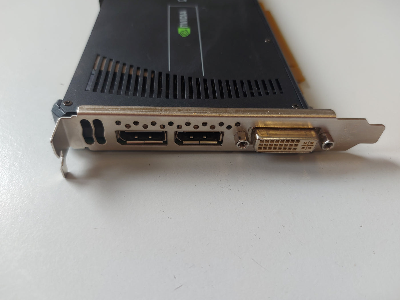 Dell Nvdia Quadro 4000 Gen 2 2.0GB 3D High End Video Card ( 0731Y3 699-52007-0550-210 900-52007-0120-000 ) USED