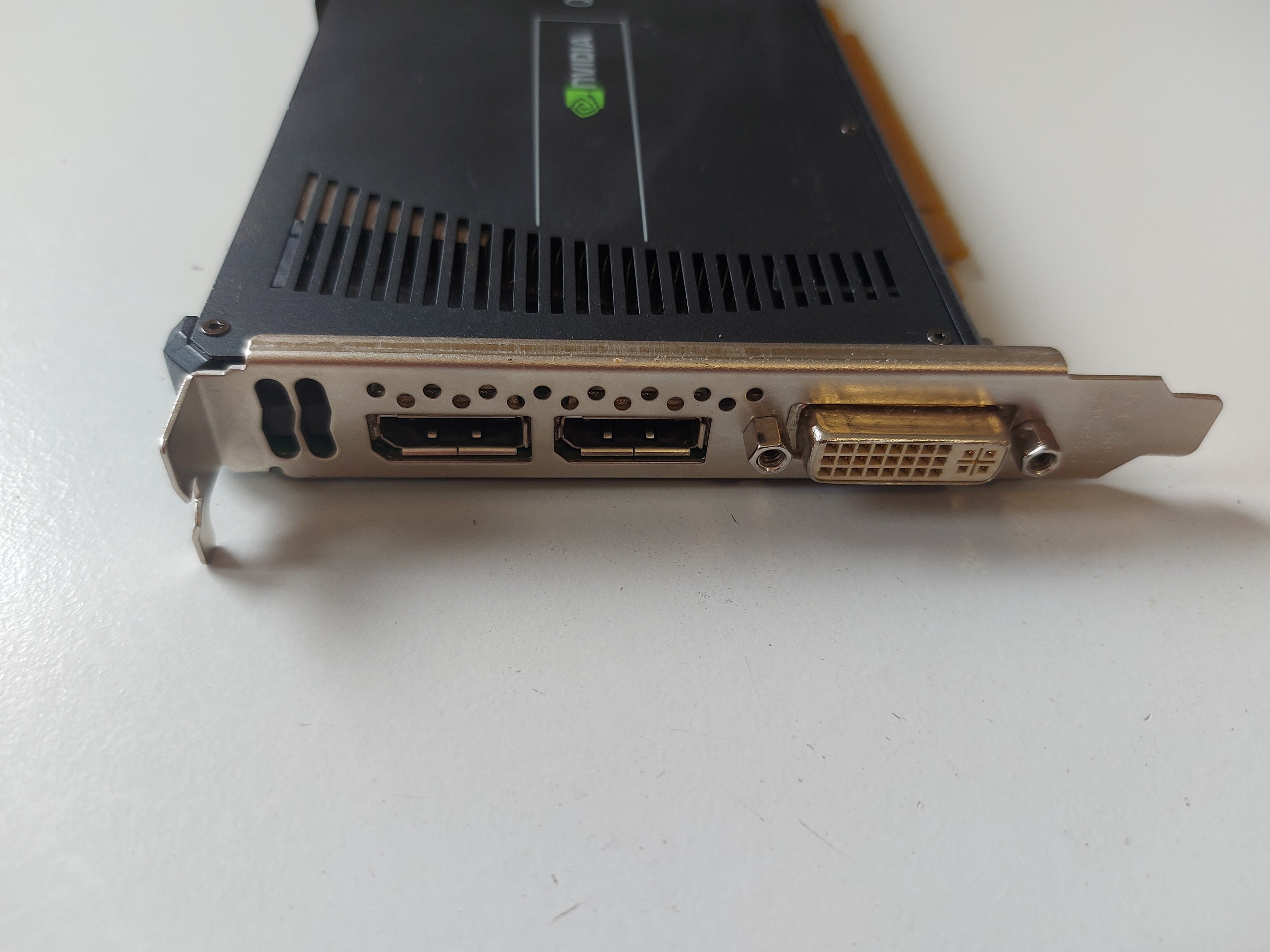 Dell Nvdia Quadro 4000 Gen 2 2.0GB 3D High End Video Card ( 0731Y3 699-52007-0550-210 900-52007-0120-000 ) USED