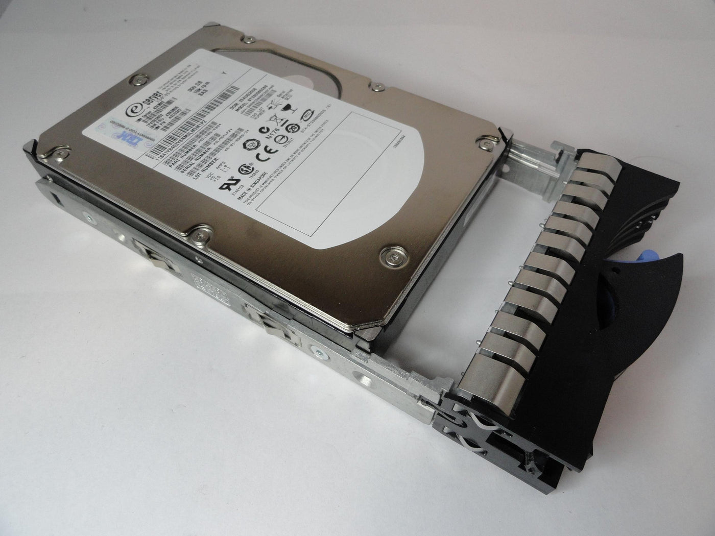 PR21053_9Z1066-039_Seagate IBM 300GB SAS 15Krpm 3.5in HDD - Image3