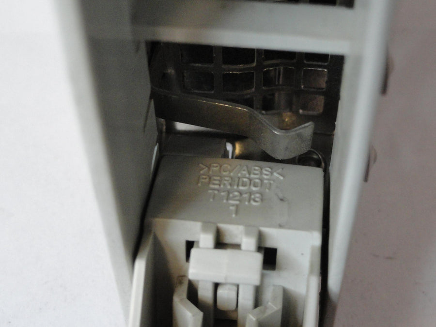 PR21099_8D073J0-02258E_Maxtor NEC 73GB SCSI 80 Pin 10Krpm 3.5in HDD - Image2