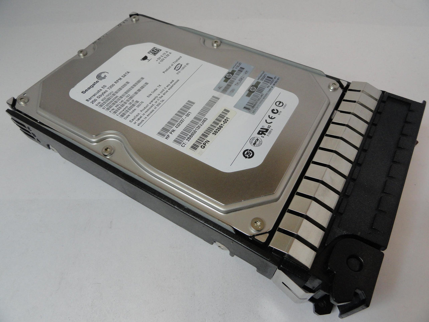 PR21296_9BL14E-783_Seagate HP 250GB SATA 7200rpm 3.5in HDD - Image4