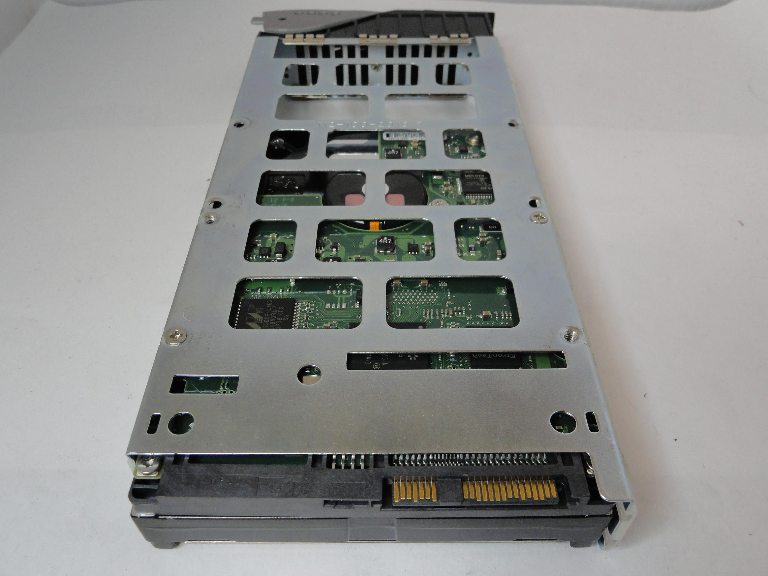 PR21326_9Z1066-002_Seagate 300GB SAS 15Krpm 3.5in HDD - Image3