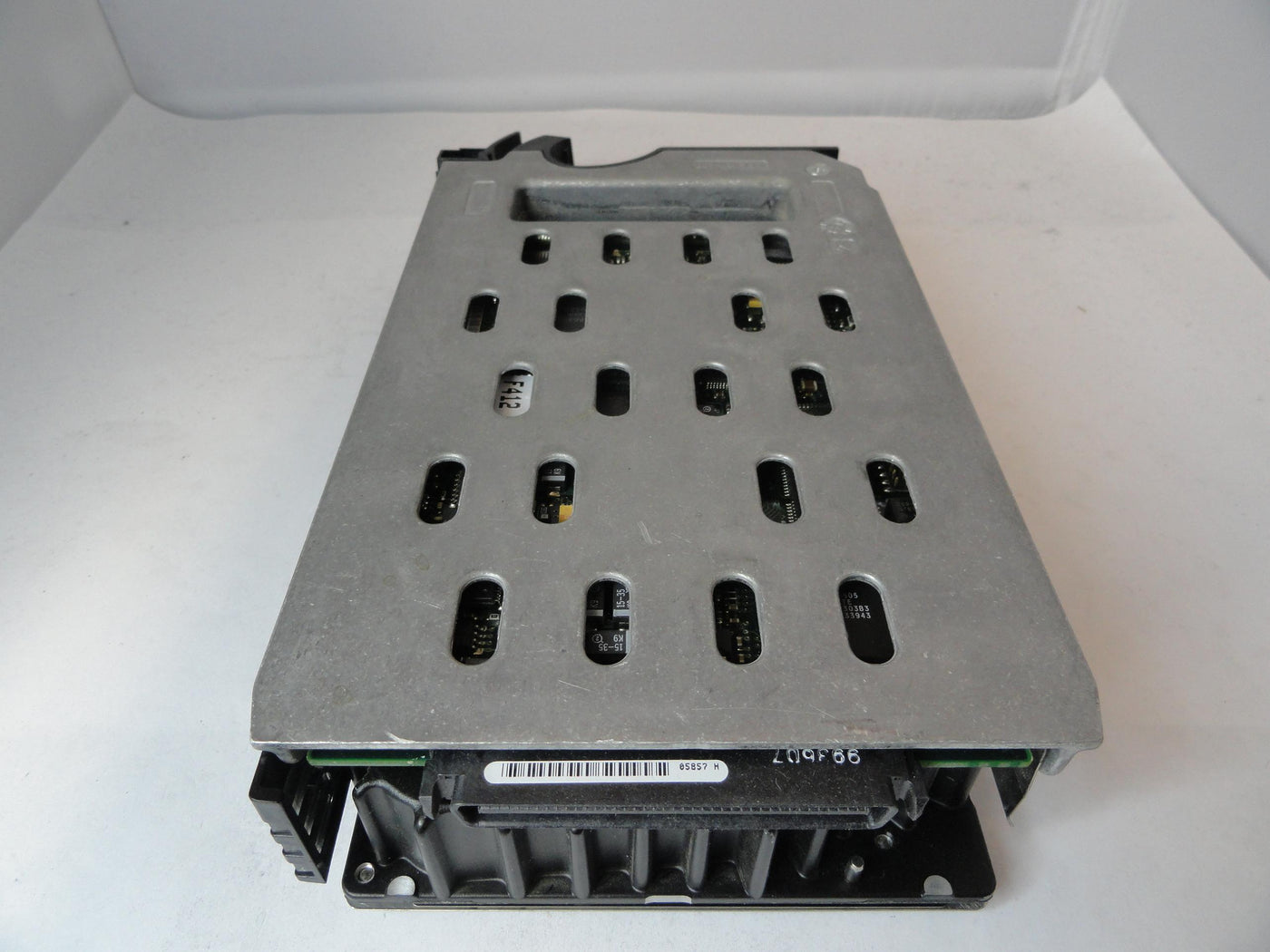 PR21811_9J9006-021_Seagate Dell 18GB SCSI 80 Pin 10Krpm 3.5in ReCert - Image4