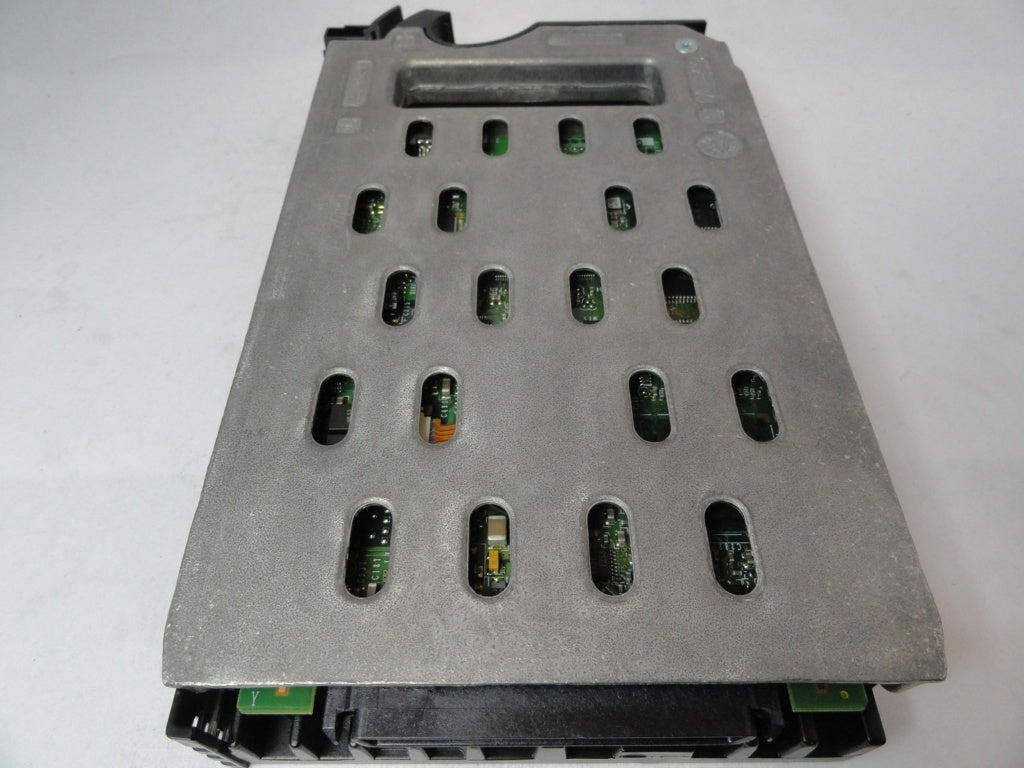 PR21974_CA05668-B33600DL_Fujitsu Dell 18GB SCSI 80 Pin 10Krpm 3.5in HDD - Image3