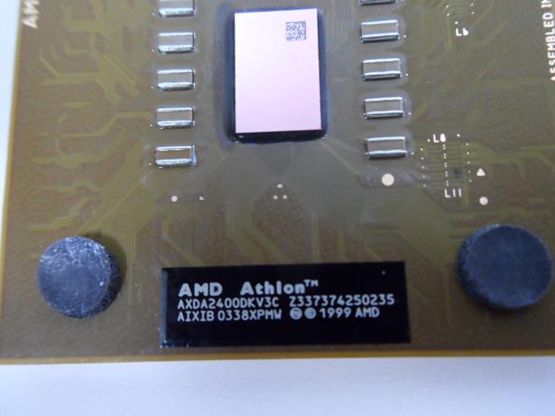 PR23015_AXDA2400DKV3C_AMD Athlon XP 2400+ 2.0GHz 266MHz CPU - Image3
