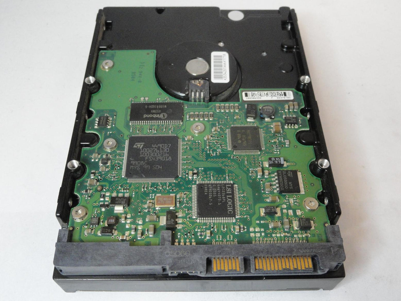 PR24337_9W2854-001_Seagate 200GB SATA 7200rpm 3.5in HDD - Image3
