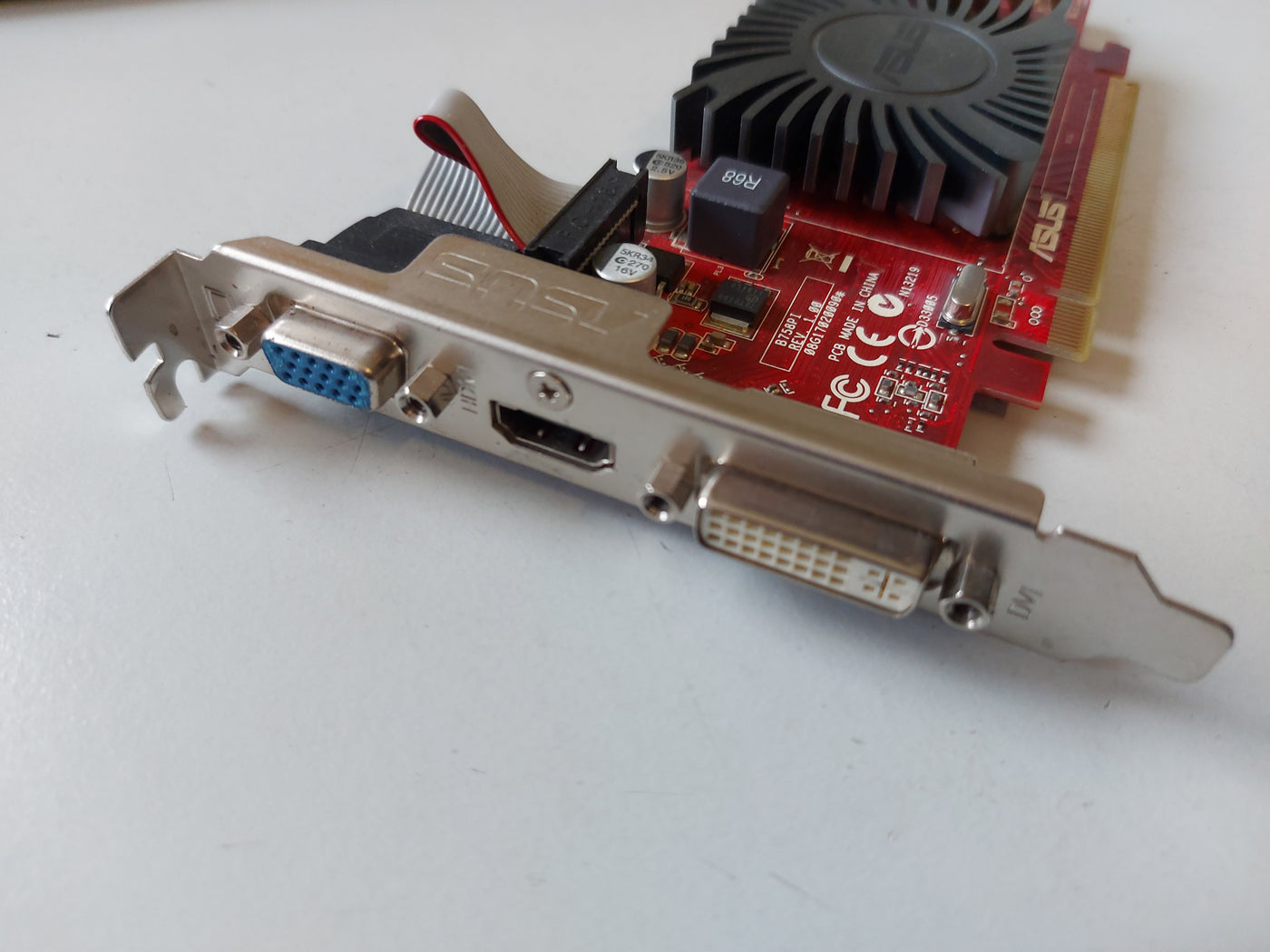 Graphics Card Asus Eah5450 ASUS EAH5450 ATI AMD Radeon 512MB