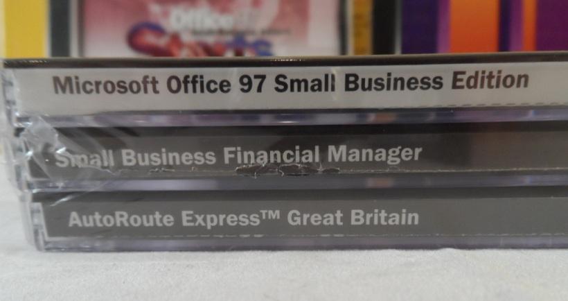 MC4300_MSOFFICE97-SBE_Microsoft Office 1997 Small Business Edition - Image4