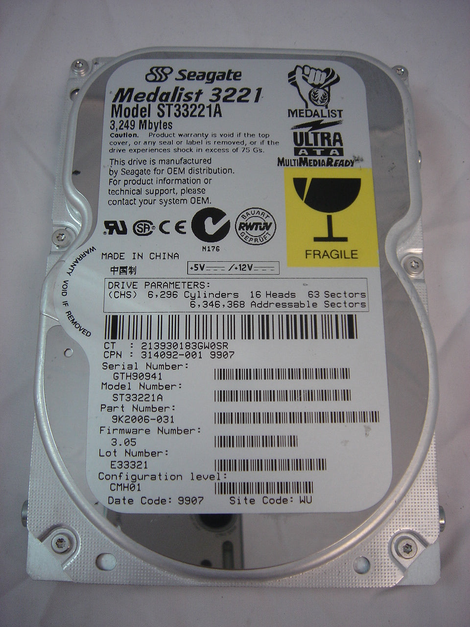 PR04276_9K2006-031_HP/Seagate Medalist 3.2GB 3.5"  IDE HDD - Image2
