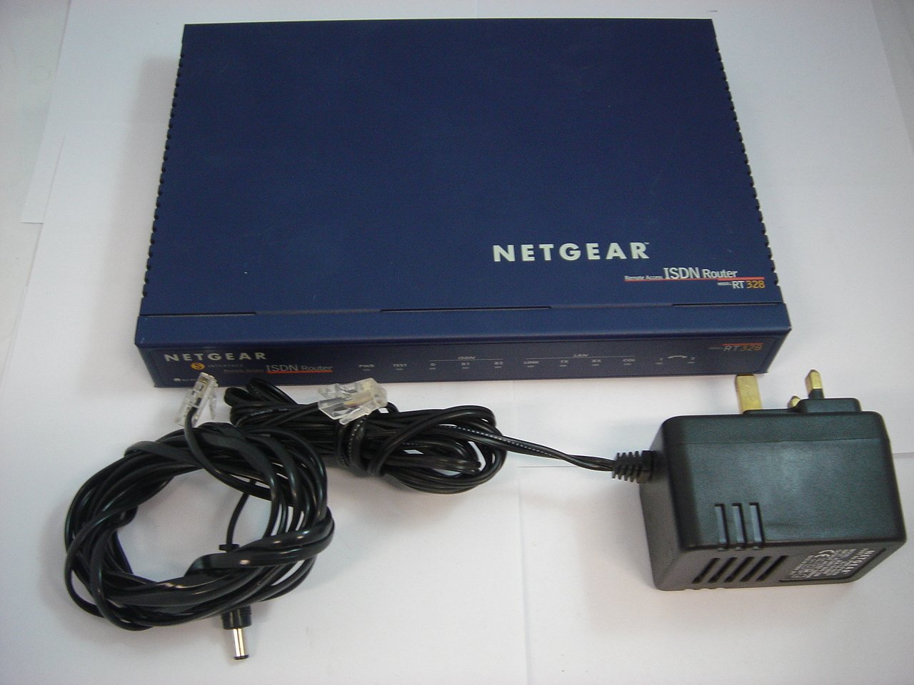 MC5050_RT328_Netgear RT328 ISDN Router - Image2