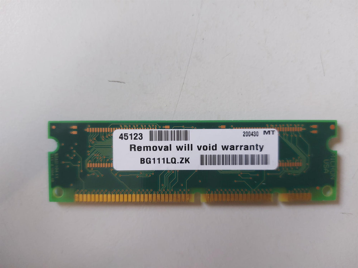 Micron 16MB PC125 125MHz non-ECC Unbuffered 100-Pin DIMM Memory Module (MT2LSDT432UG-8G1)