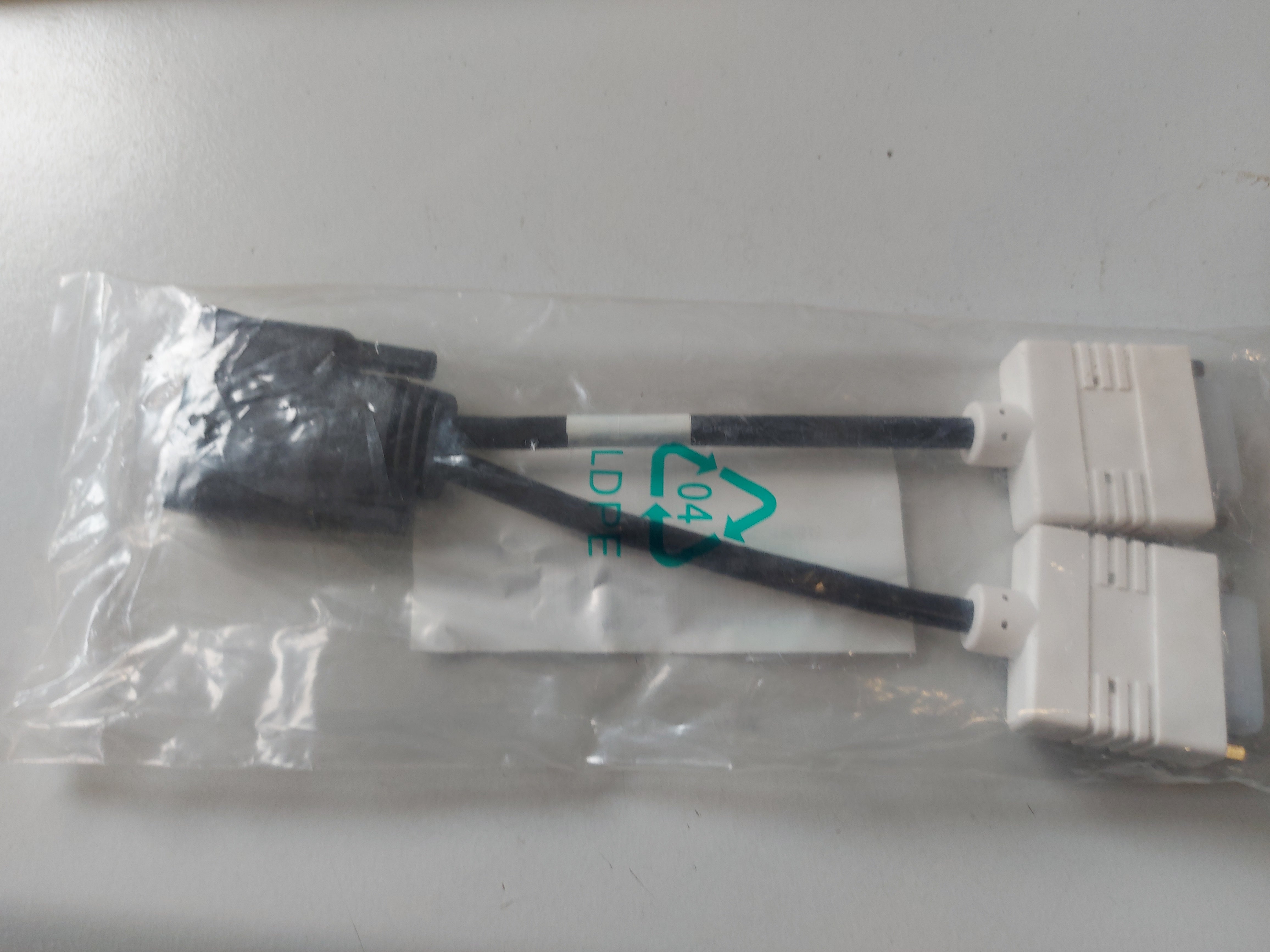 DELL H9361 DMS-59 to Dual DVI Y-Splitter Adapter Cable ( 0H9361 ) NEW