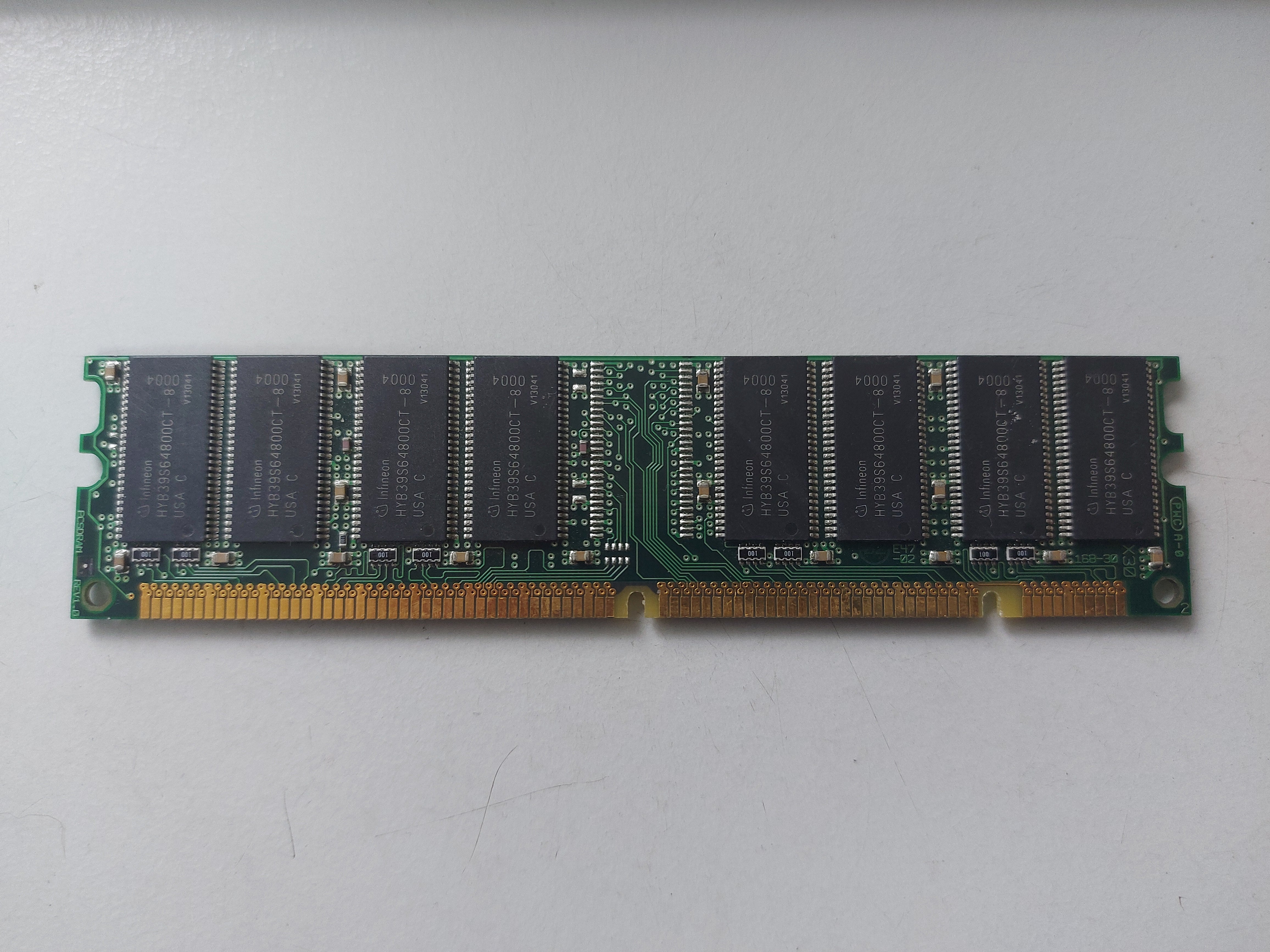 Infineon 128MB PC100 100MHz NonECC Unbuffered CL2 SDR SDRAM DIMM ( HYS64V16220GU-8-C ) REF