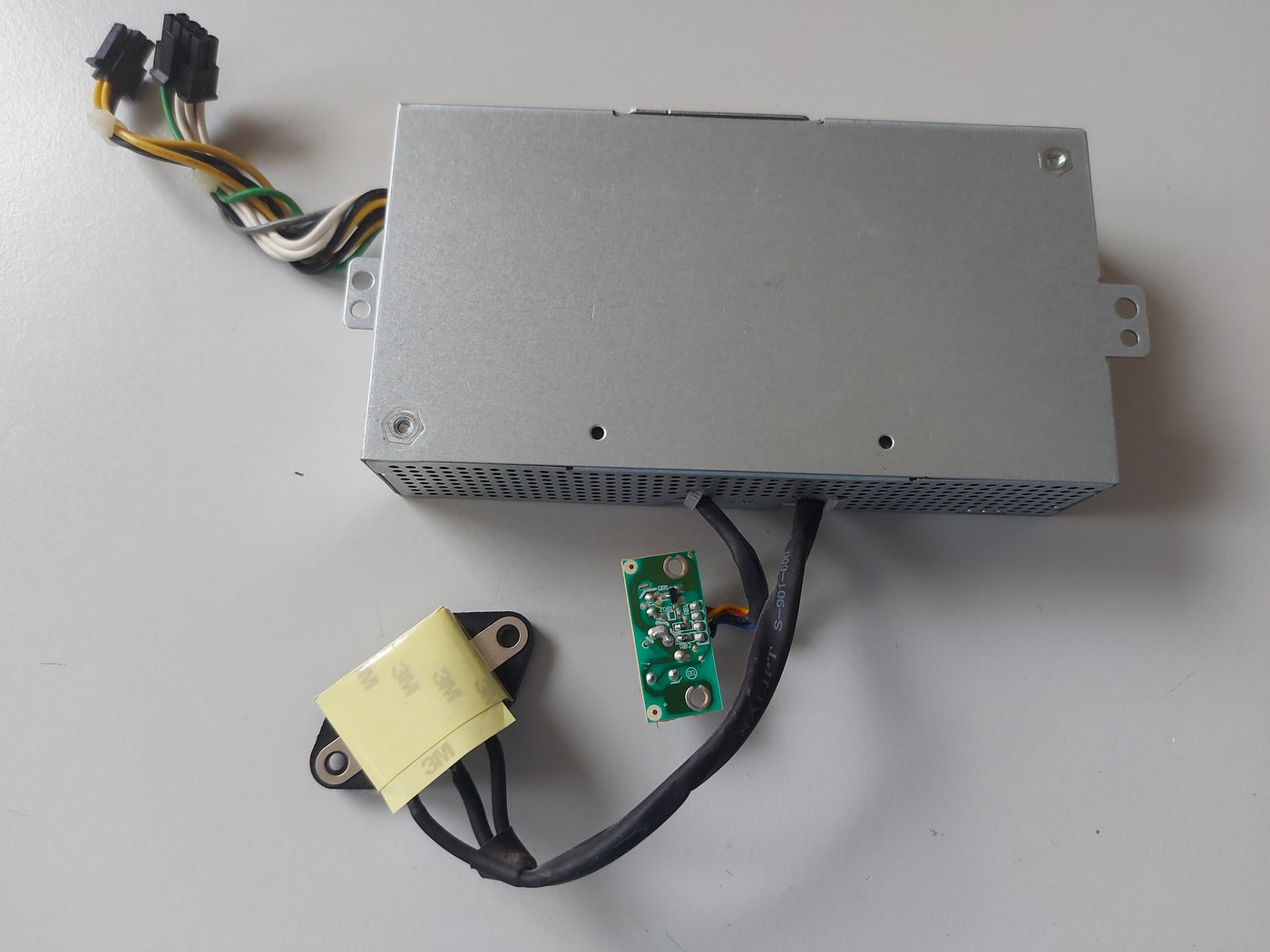 Dell Optiplex 180W 12V 0.4A Switching Power Supply ( 0R50PV AC180EA-00 APD002 ) REF