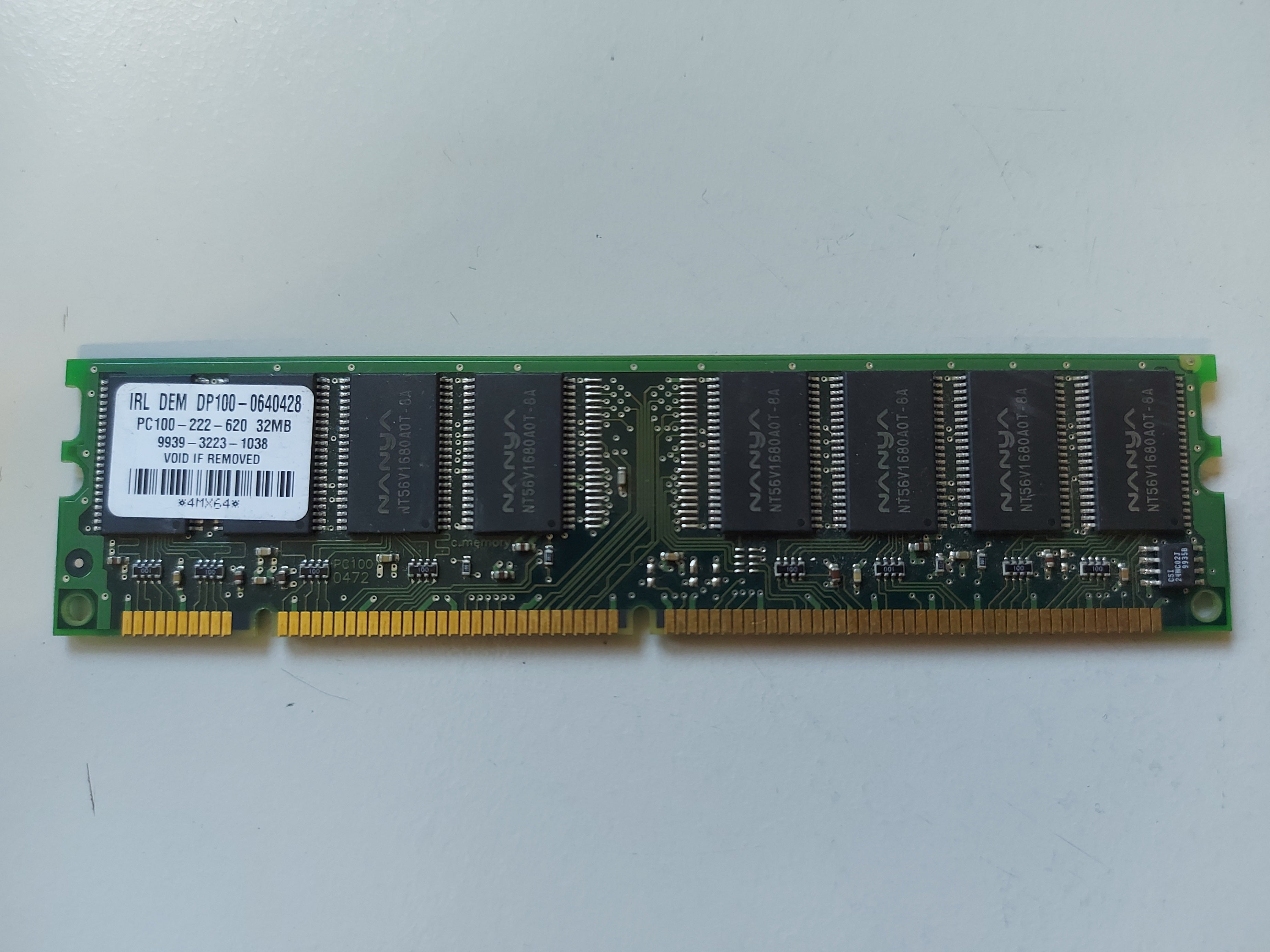 Dane-Elec 32MB NonECC PC-100 100MHz SDRAM DIMM Memory Module ( DP100-0640428 ) REF